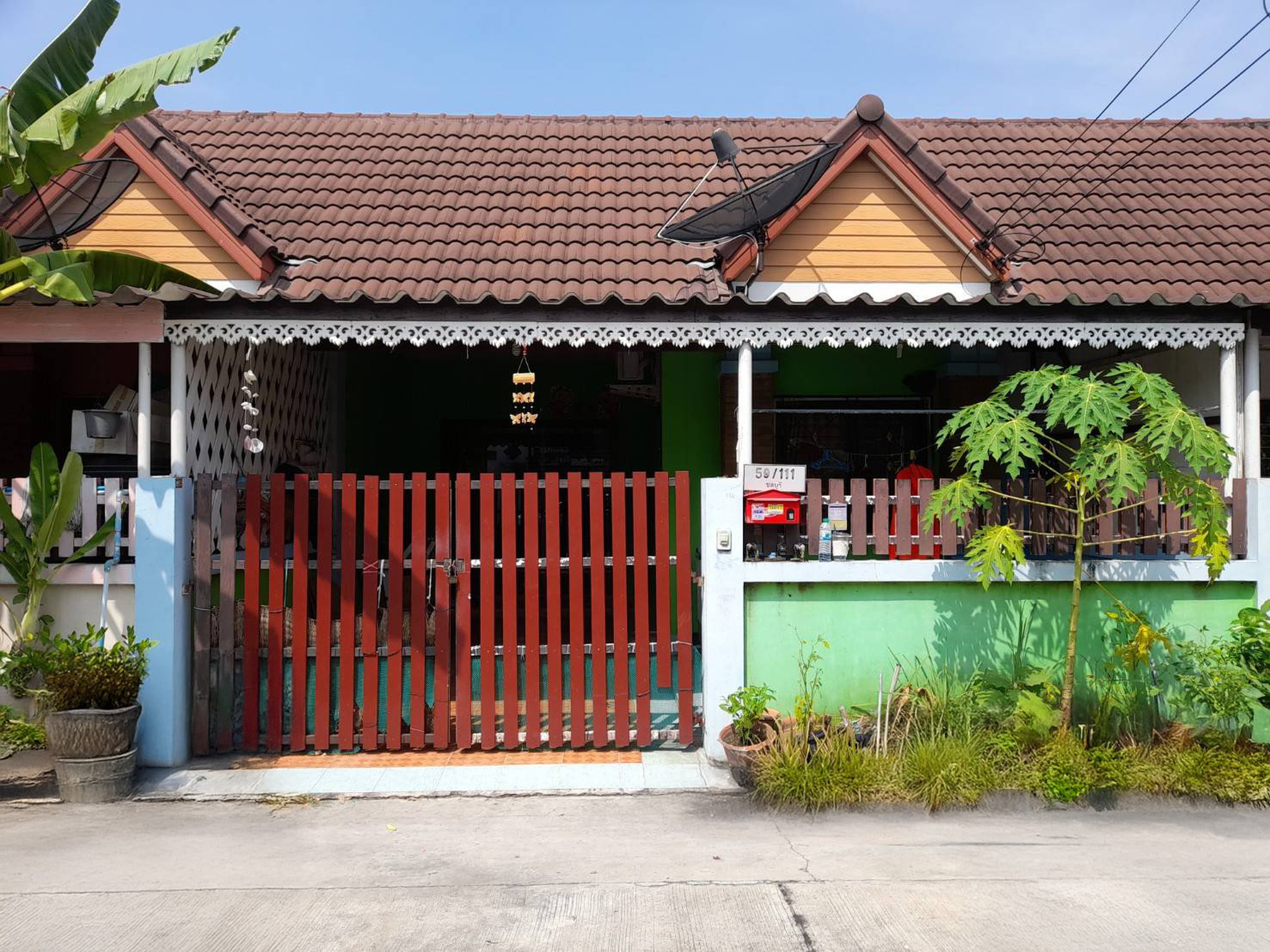 ทรัพย์สถาบันโดย JAM ทาวน์เฮาส์ หมู่บ้านบ้านโชติกา (Chotika Modernity)