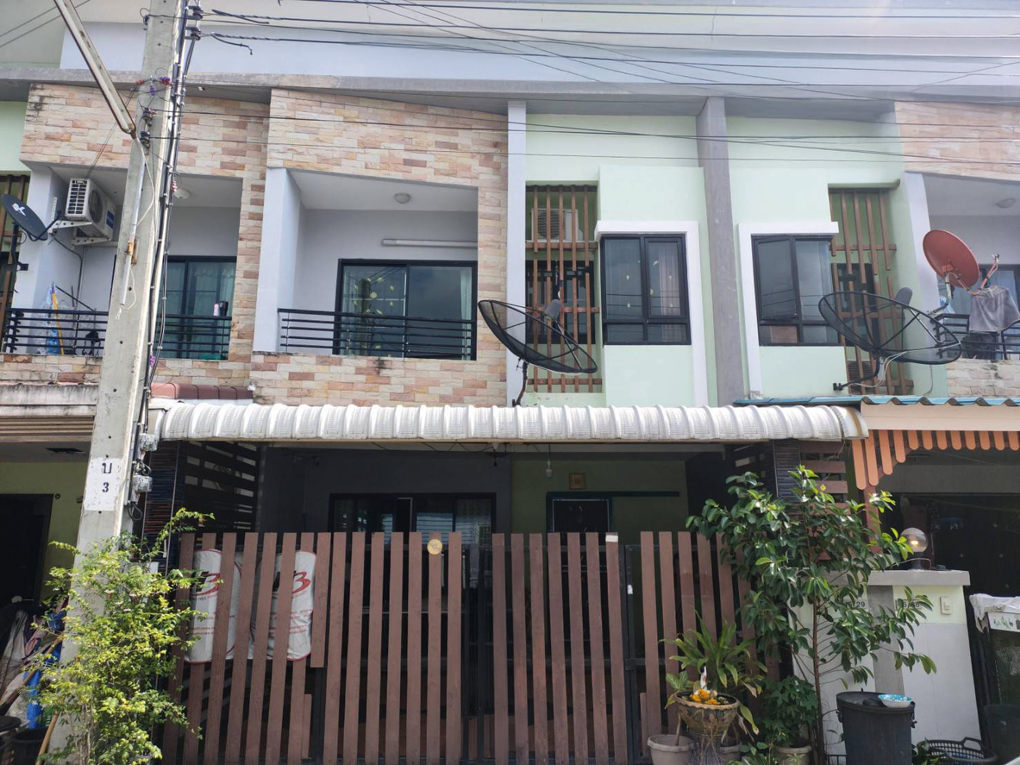 ทรัพย์สถาบันโดย JAM ทาวน์เฮาส์ พราวด์-36 บาย สิริการย์ (Proud-36 by Sirikarn)