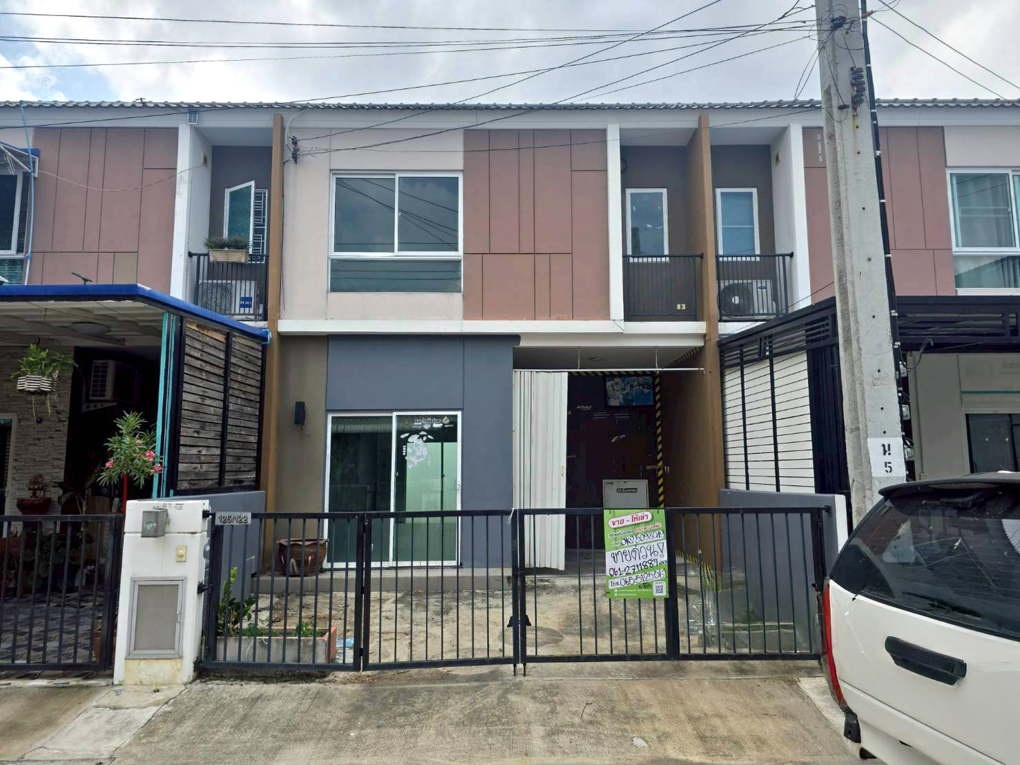 ทรัพย์สถาบันโดย JAM ทาวน์เฮาส์ เดอะ คอนเนค 40 ติวานนท์-แจ้งวัฒนะ (The Connect 40 Tiwanon-Chaengwattana)