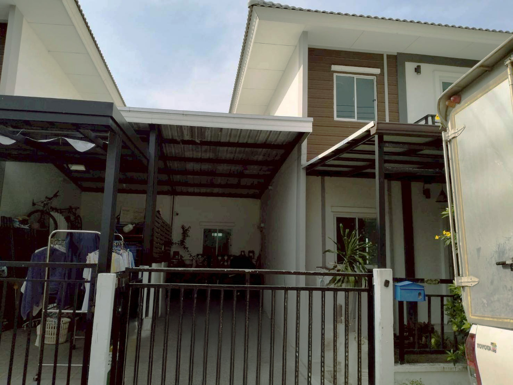 ทรัพย์สถาบันโดย JAM ทาวน์เฮาส์ ลลิล ทาวน์ แลนซีโอ คริป (Lalin Town Lanceo CRIB Wongwaen-Lamlukka Klong 6)