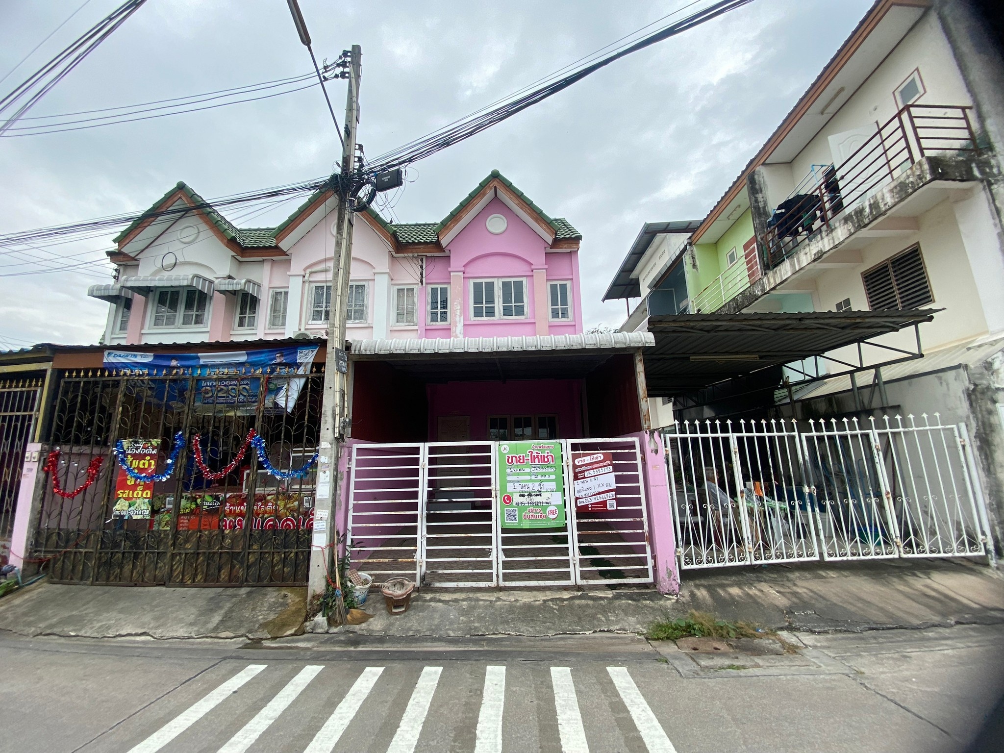 ทรัพย์สถาบันโดย JAM ทาวน์เฮาส์ บ้านมีสุข (Baan Meesuk 6)