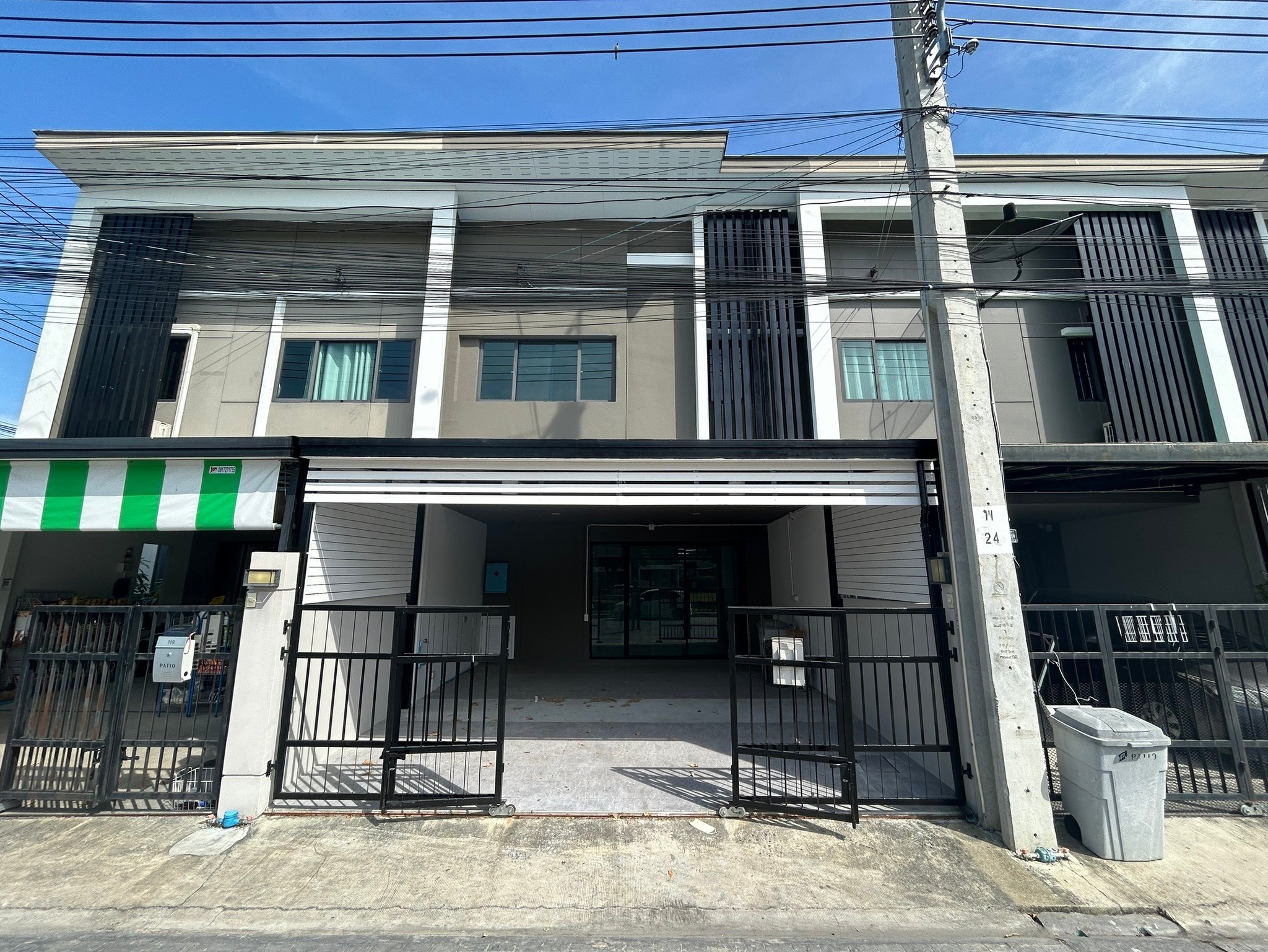 ทรัพย์สถาบันโดย JAM ทาวน์เฮาส์ พาทิโอ บางนาวงแหวน (Patio Bangna-Wongwaen)
