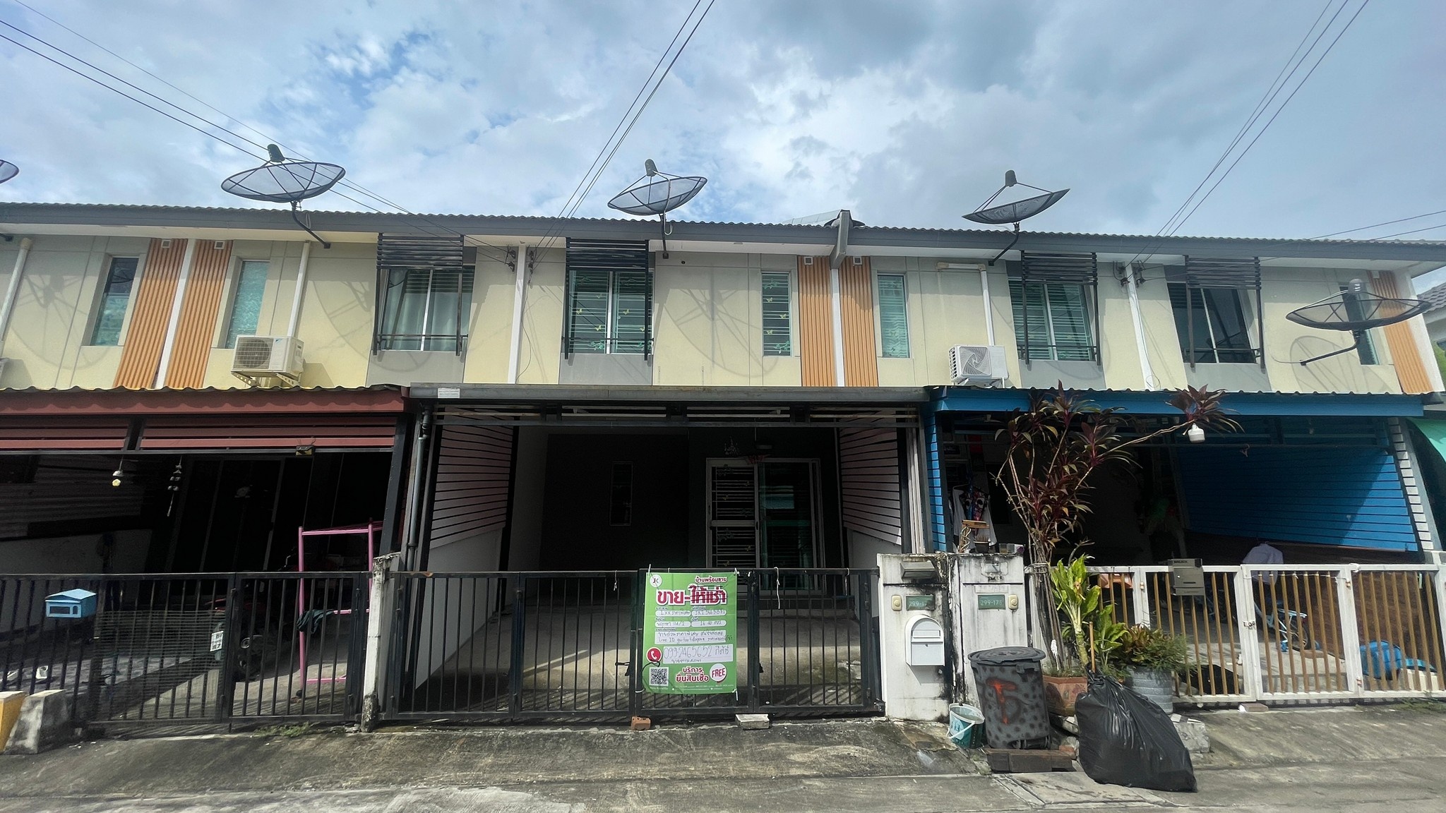 ทรัพย์สถาบันโดย JAM ทาวน์เฮาส์ บ้านพฤกษา เทพารักษ์-เมืองใหม่ 114/2 (Baan Pruksa 114 Thepharak-Mueangmai)