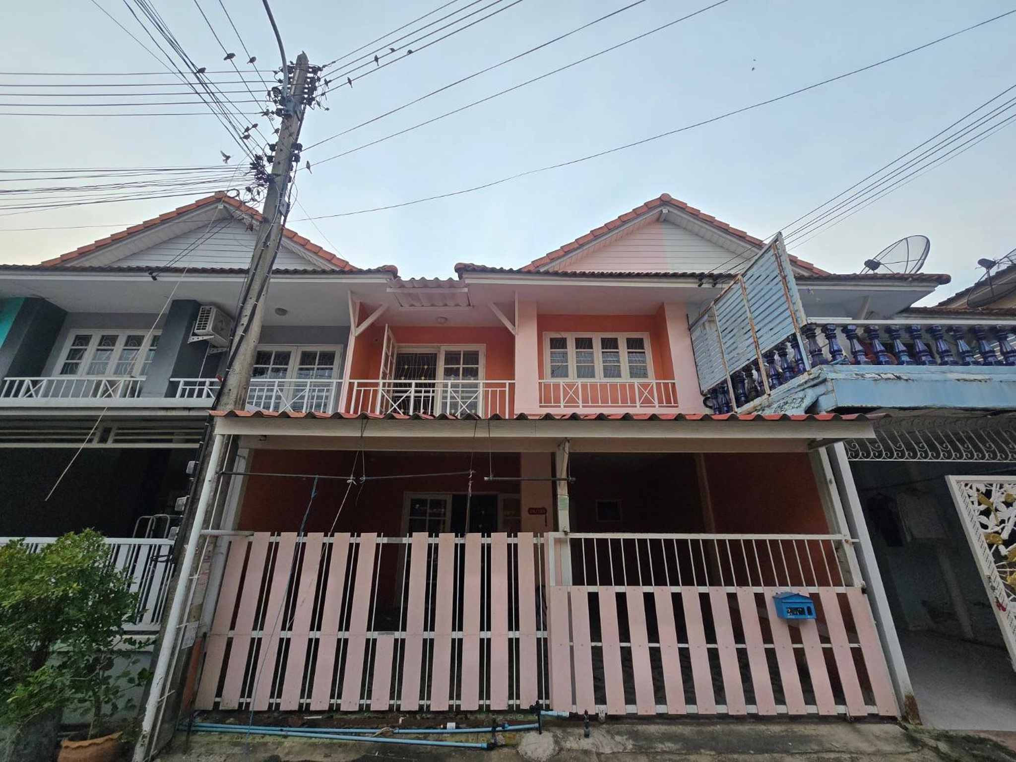 ทรัพย์สถาบันโดย JAM ทาวน์เฮาส์ พฤกษา 9 (Baan Pruksa 9 Klong 3)