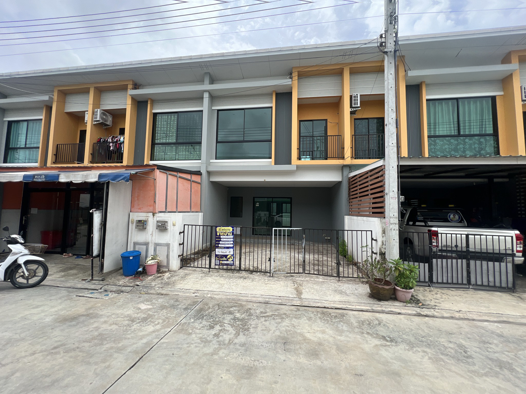 ทรัพย์สถาบันโดย JAM ทาวน์เฮาส์ ม.มายกรีน@ท่าสะอ้าน(กู๊ดวิว) (My Green @Tha Sa-an Plus)