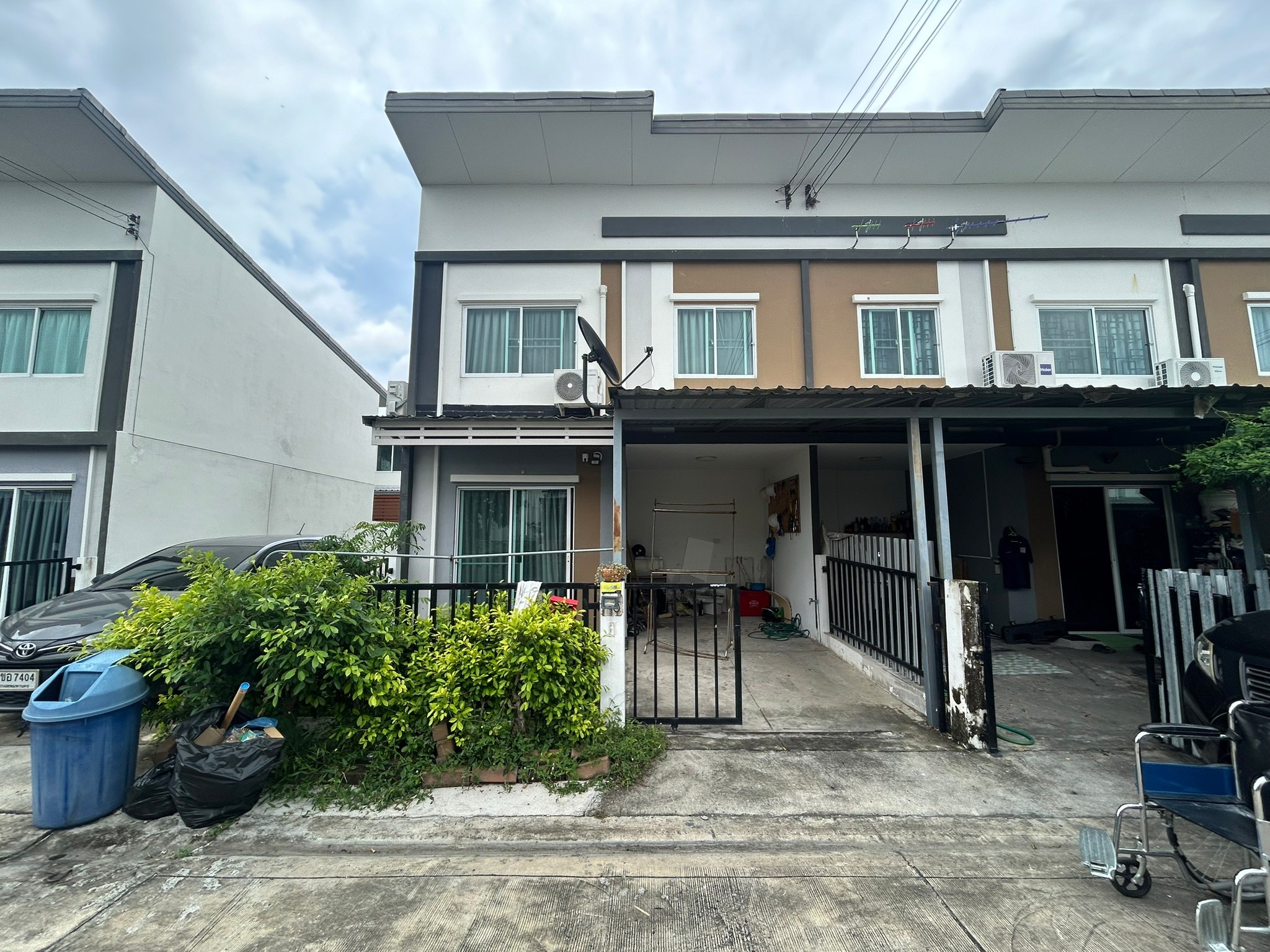 ทรัพย์สถาบันโดย JAM ทาวน์เฮาส์ ไลโอ บลิสซ์ ลาดกระบัง-สุวรรณภูมิ (Baan Pisan Latkrabang-Suvarnabhumi 4)