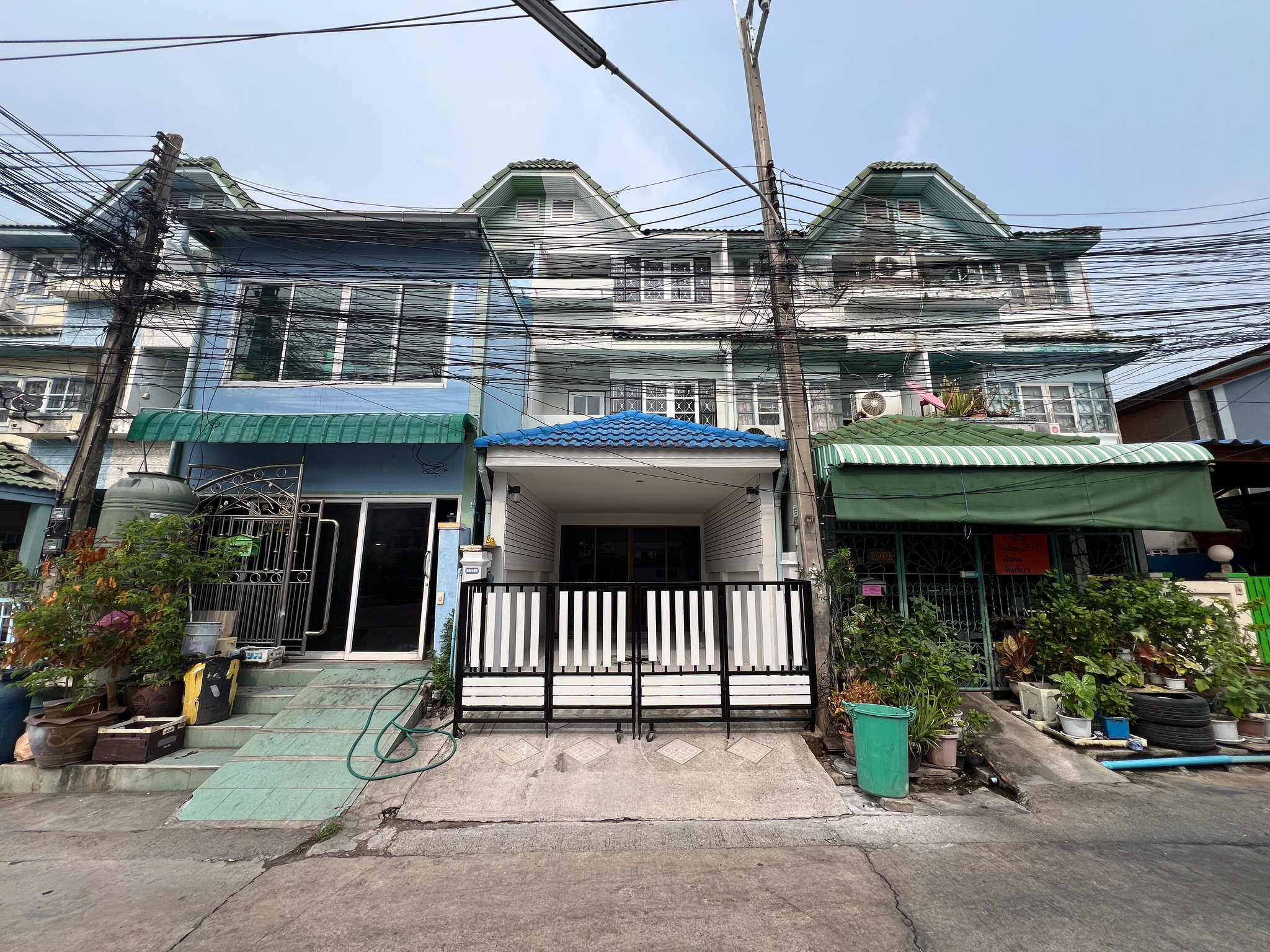 ทรัพย์สถาบันโดย JAM ทาวน์เฮาส์ อู่ทองเพลส 2 (U Thong Place 6)
