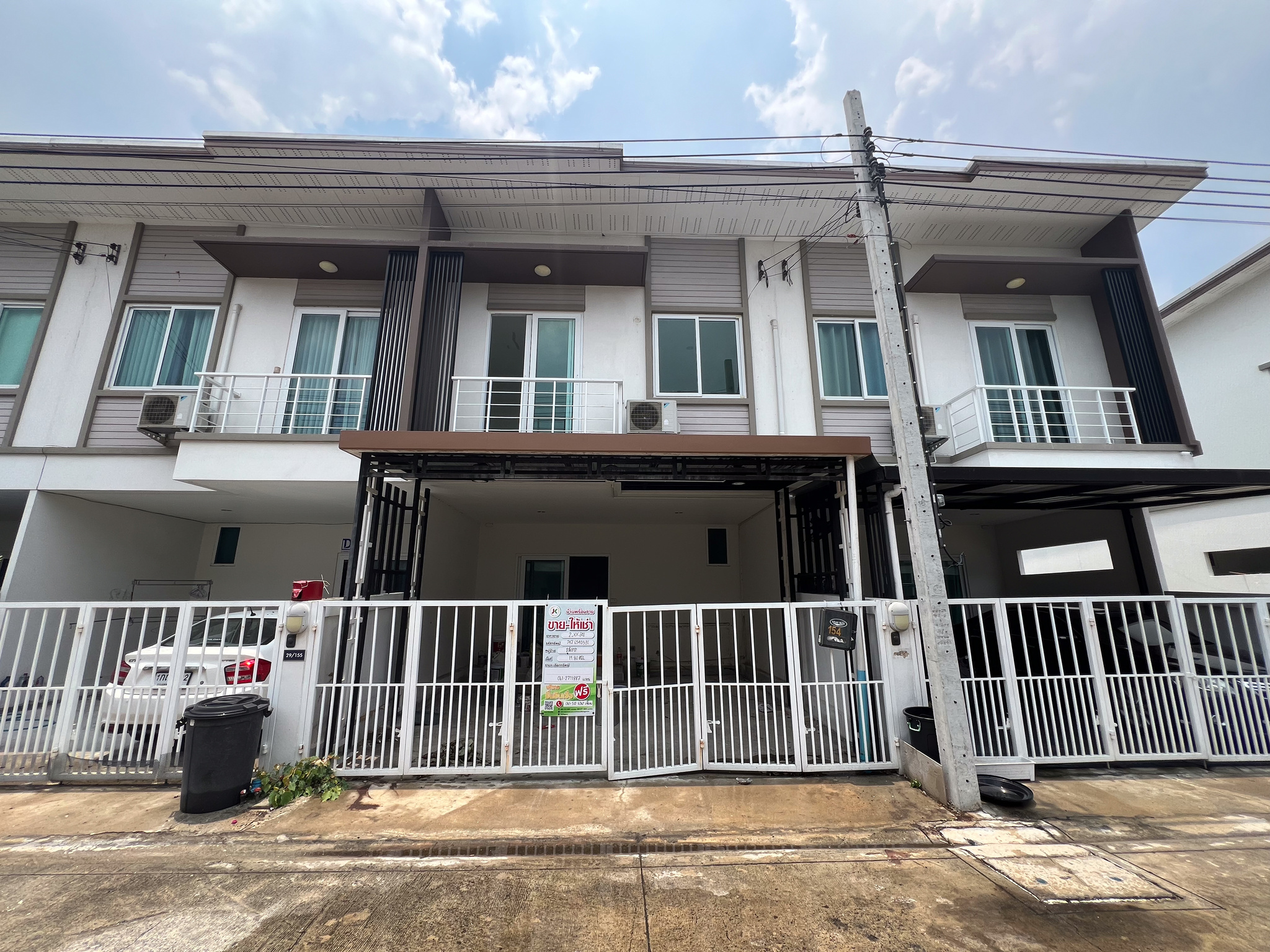 ทรัพย์สถาบันโดย JAM ทาวน์เฮาส์ ภูมิธารา กาญจนาภิเษก-บางบัวทอง (Phoomtara Kanchanapisek-Bangbuathong)