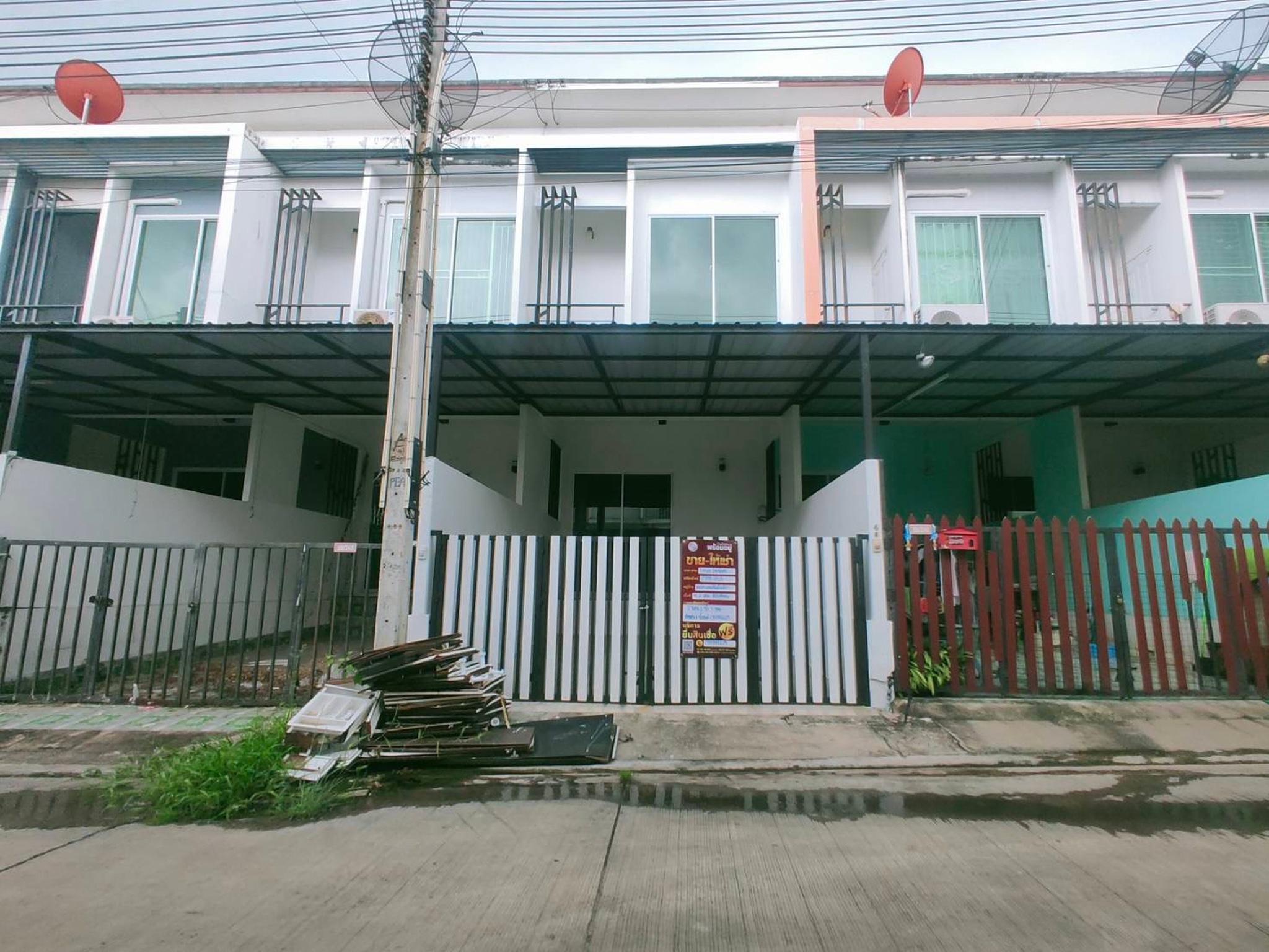 ทรัพย์สถาบันโดย JAM ทาวน์เฮาส์ สมาร์ทแลนด์ นิวสไตล์ 2 (Smartland Village)