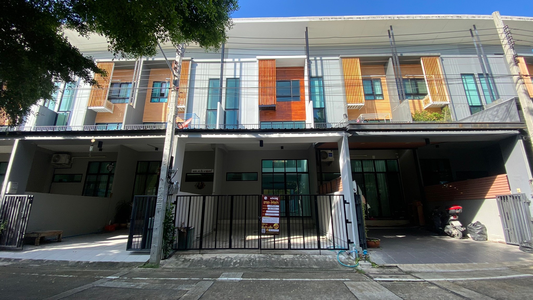 ทรัพย์สถาบันโดย JAM ทาวน์เฮาส์ อีโค สเปซ (บางนาวงแหวน) (Eco Space Bangna-Wongwaen)