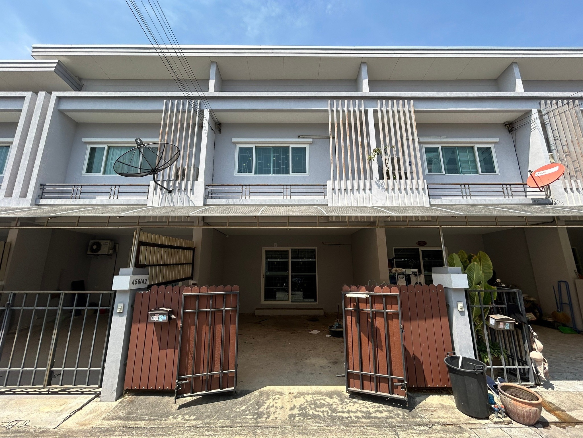 ทรัพย์สถาบันโดย JAM ทาวน์เฮาส์ ดิ เอ็กซ์คลูซีฟ วงแหวน-รามอินทรา (The Exclusive Wongwaen-Ramintra)