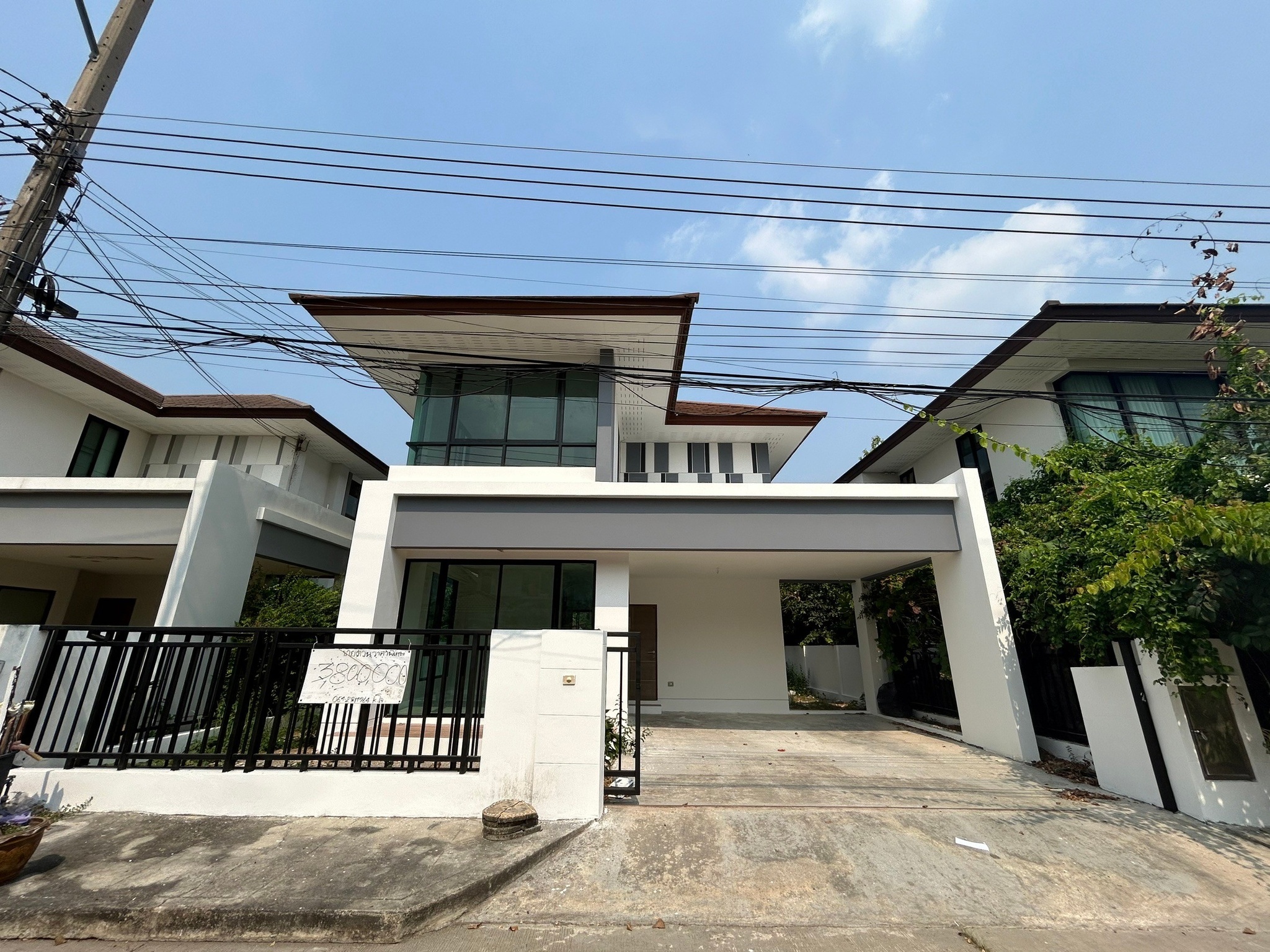 ทรัพย์สถาบันโดย JAM บ้านเดี่ยว สัมมากร รังสิต คลอง 7 (Sammakorn Rangsit Klong 7)