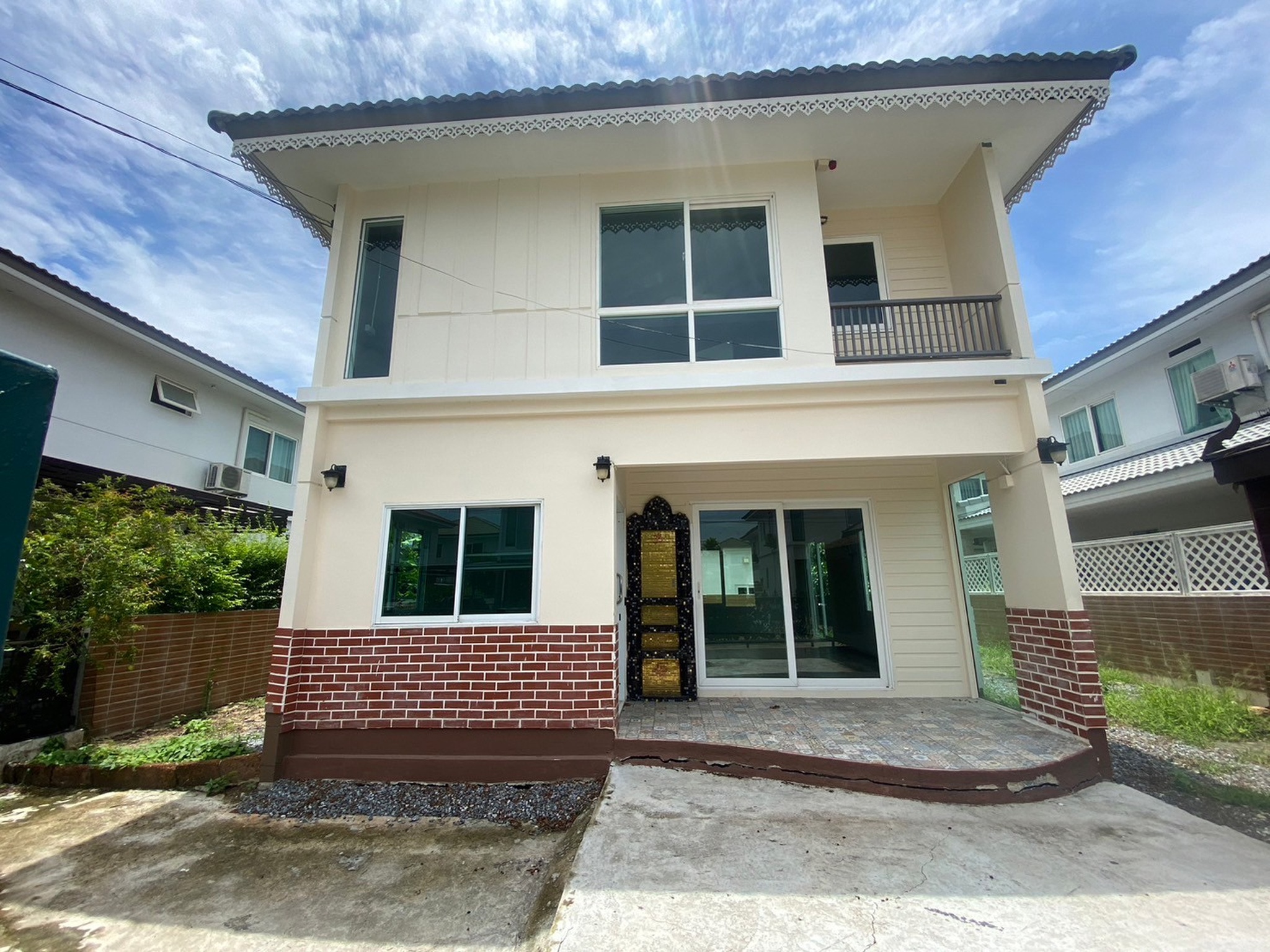 ทรัพย์สถาบันโดย JAM บ้านเดี่ยว หมู่บ้านพระราม 2 (Rama 2 Village)
