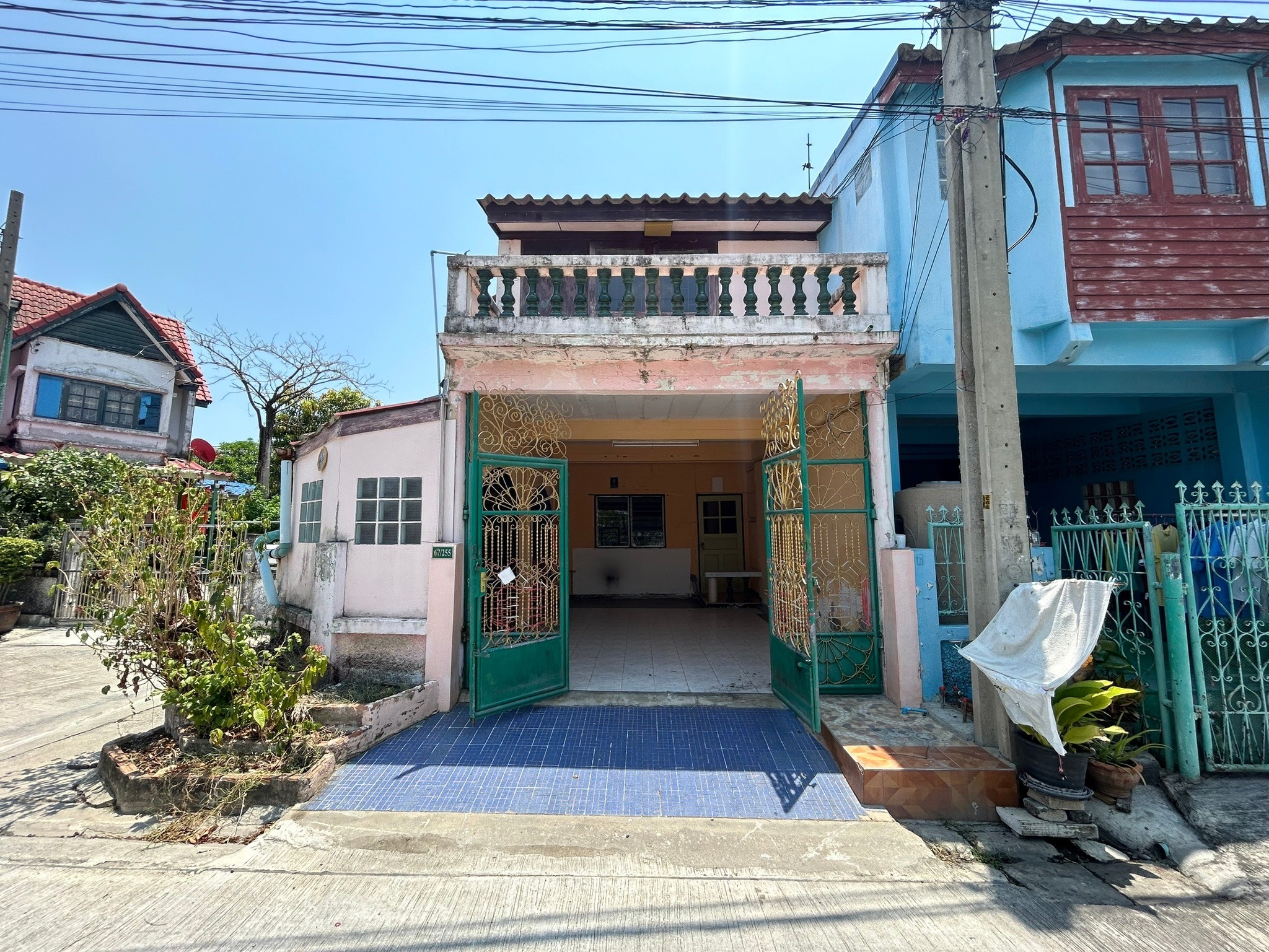 ทรัพย์สถาบันโดย JAM ทาวน์เฮาส์ วโรชา 7 (Baan Warocha 7)