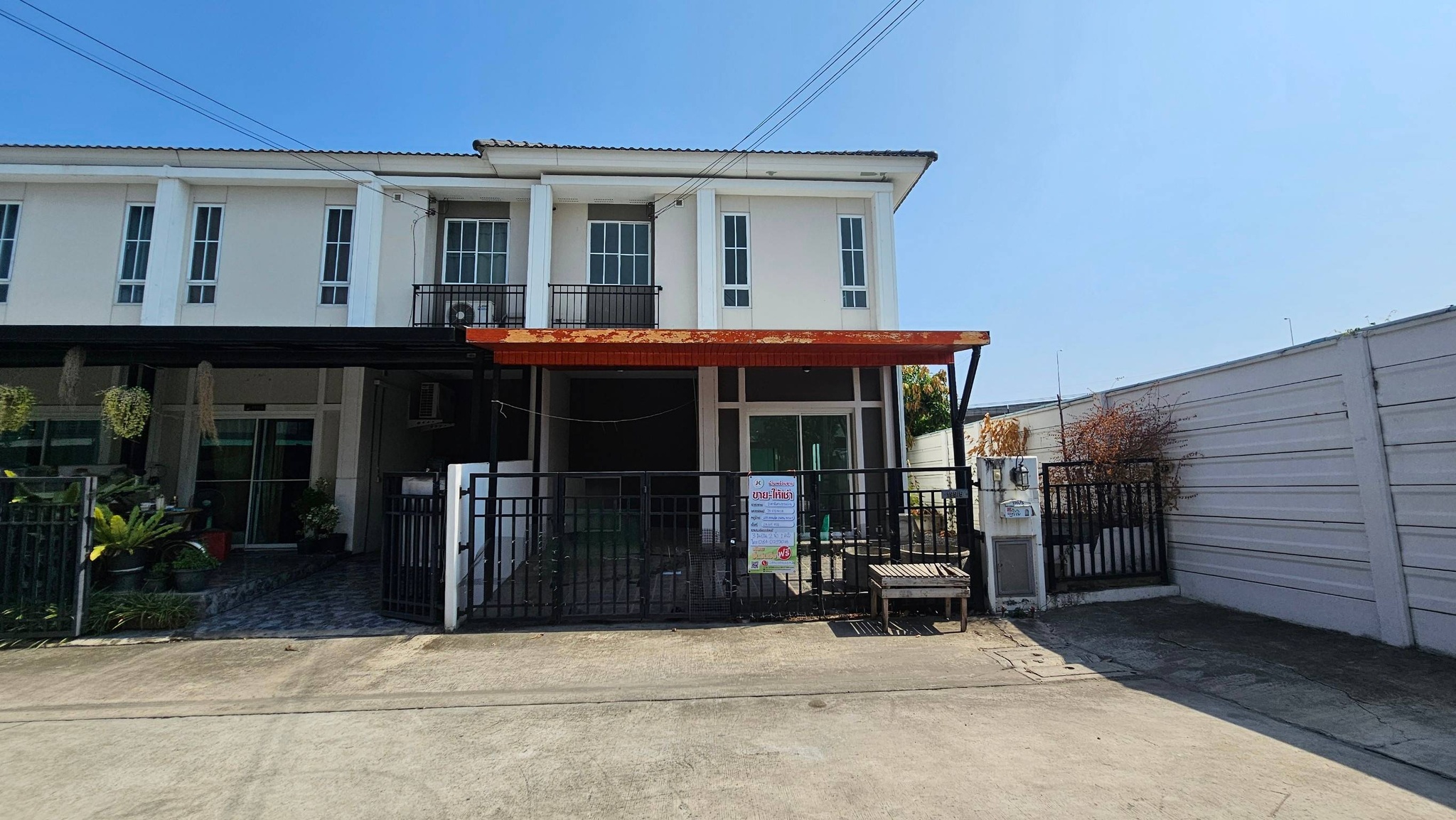 ทรัพย์สถาบันโดย JAM ทาวน์เฮาส์ เดอะ คอนเนค วงแหวน-พระราม 9 (The Connect Wongwaen-Rama 9)