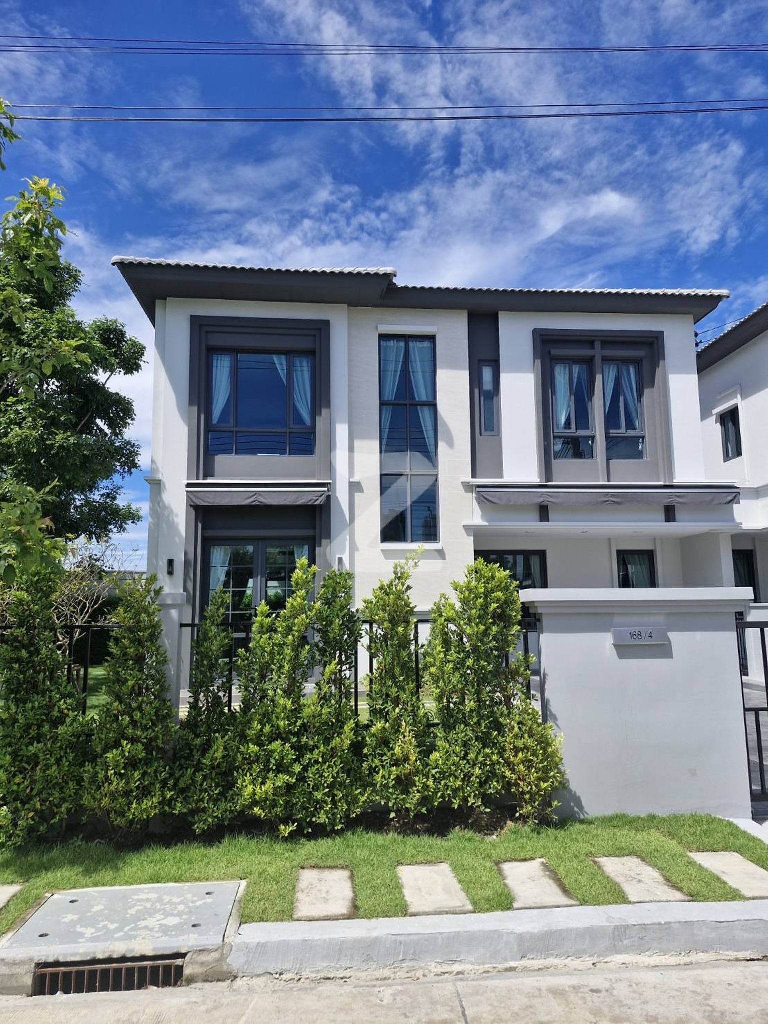 บ้านให้เช่า! แกรนด์พลีโน่ สุขุมวิท–บางนา   บ้านใหม่สไตล์โมเดิร์น พร้อมสวนส่วนตัว 72 ตรว : เจ้าของให้เช่าเอง (งดรับนายหน้า)