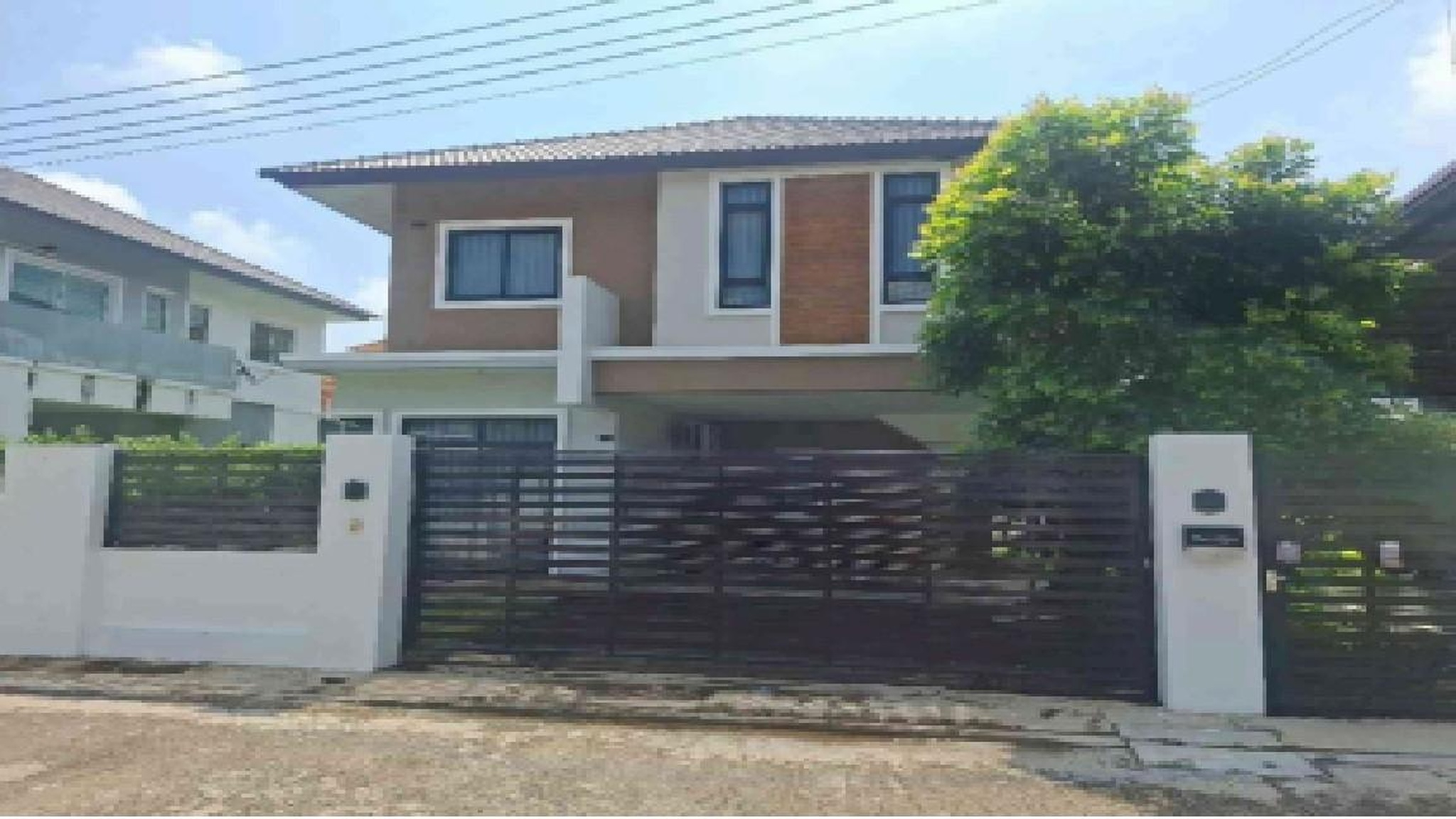 ทรัพย์สถาบันโดย GHB บ้านเดี่ยว ซอยเมก้าอเวย์นิว 2 ถนนตาคลีพัฒนา