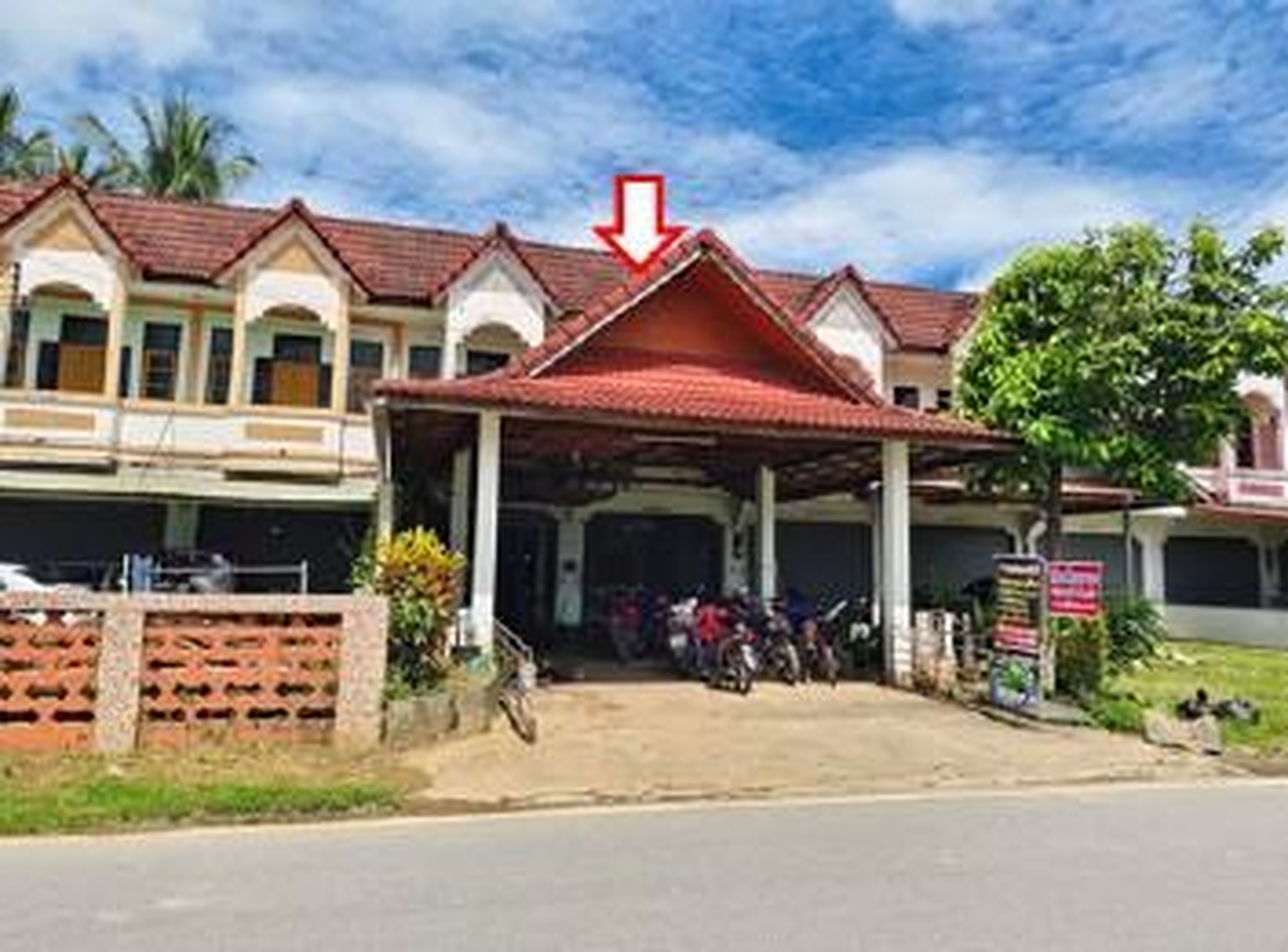 ทรัพย์สถาบันโดย GHB ตึกแถว-อาคารพาณิชย์ ถนนทล.1256