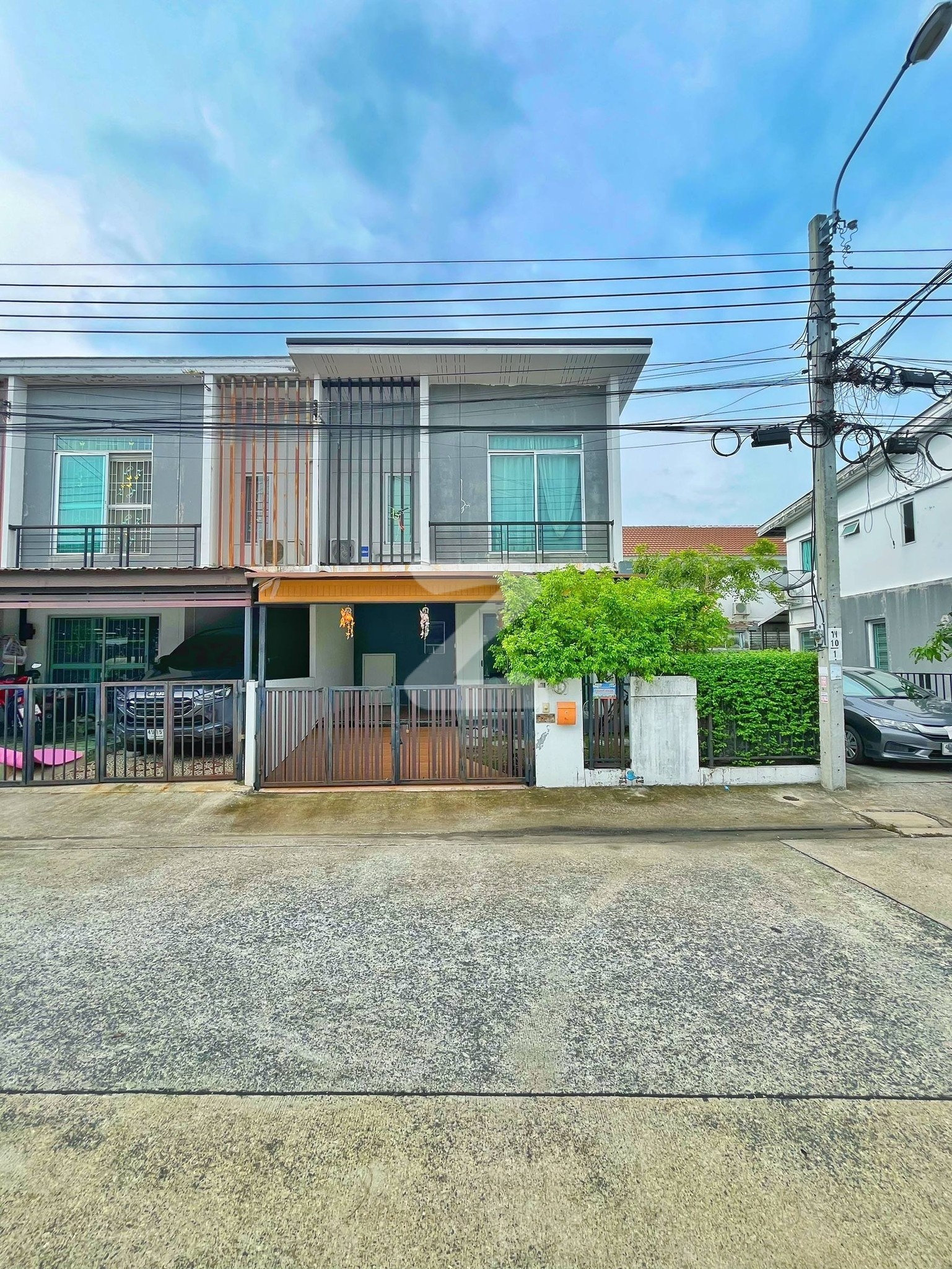 ✨🏡 บ้านเจ้าของขายเอง ทำเลดี ใกล้สวนสาธารณะ ลมดีตลอดวัน 🏠✨ 🏡 บ้านพฤกษา 86/2  บ้านหลังมุม ใกล้สวนของหมู่บ้าน บรรยากา : เจ้าของขายเอง (งดรับนายหน้า)