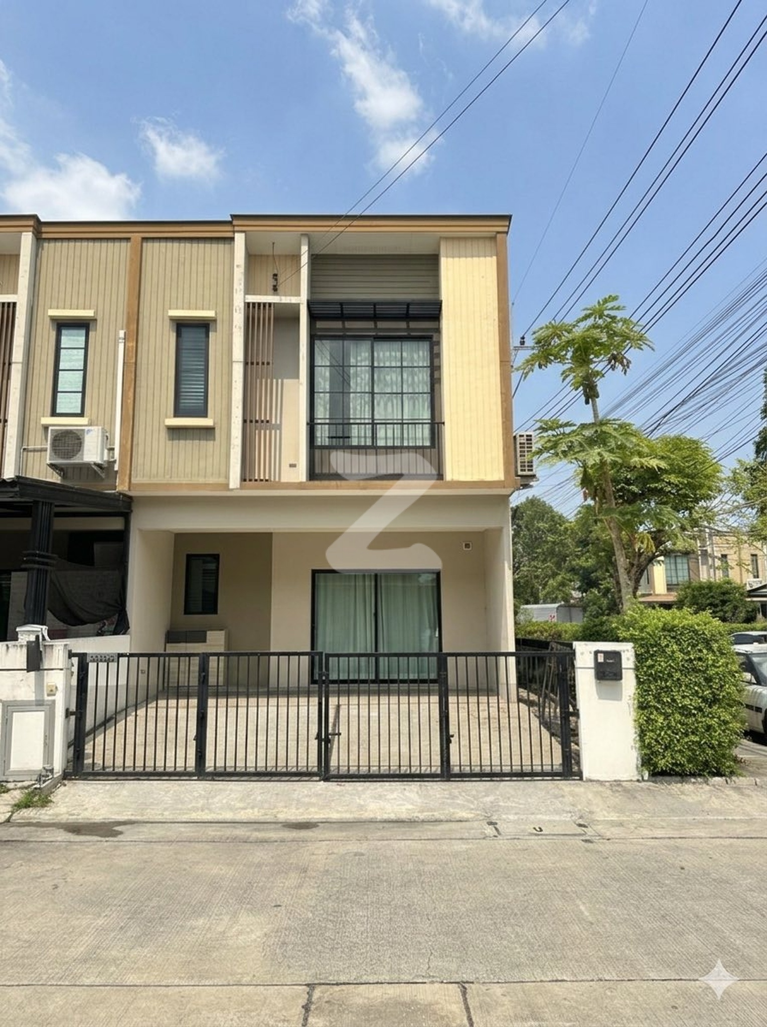 ขายบ้าน ทาวน์โฮม2ชั้น ใกล้สนามบินสุวรรณภูมิ 3ล้านเท่านั้น 🏠 เดอะคอนเนคสุวรรณภูมิ 4 ถนนกิ่งแก้ว ซอย 37 บ้านมุม : เจ้าของขายเอง (งดรับนายหน้า)