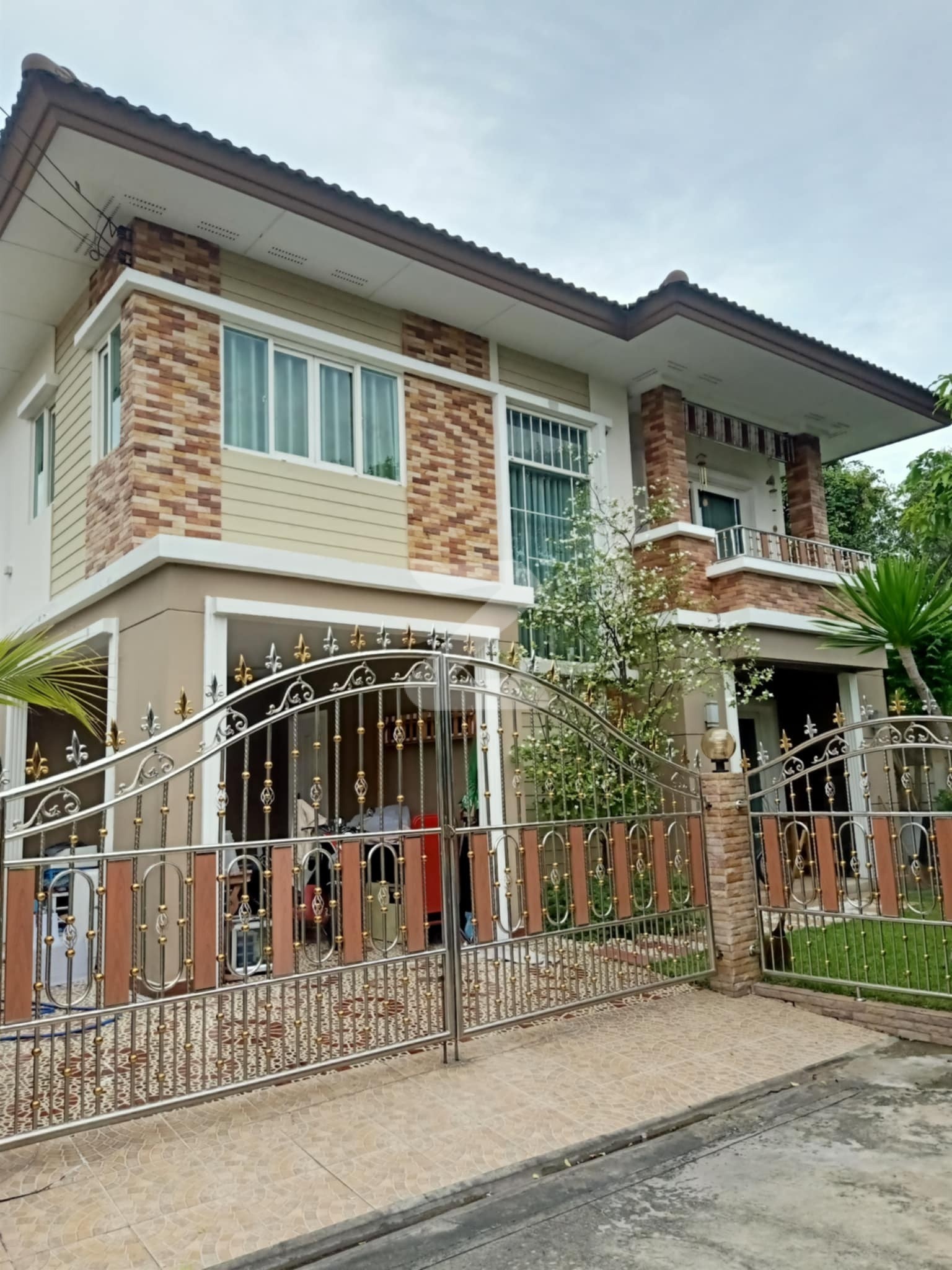 ขายบ้านเดี่ยวสองชั้น สภาพดี ทำเลสวย    บ้านเลขที่สวย 59/75 หมู่บ้านเนเชอร่าวารี ของโครงการเนเชอร่าวารีปิ่นเกล้าพระราม5 : เจ้าของขายเอง (งดรับนายหน้า)