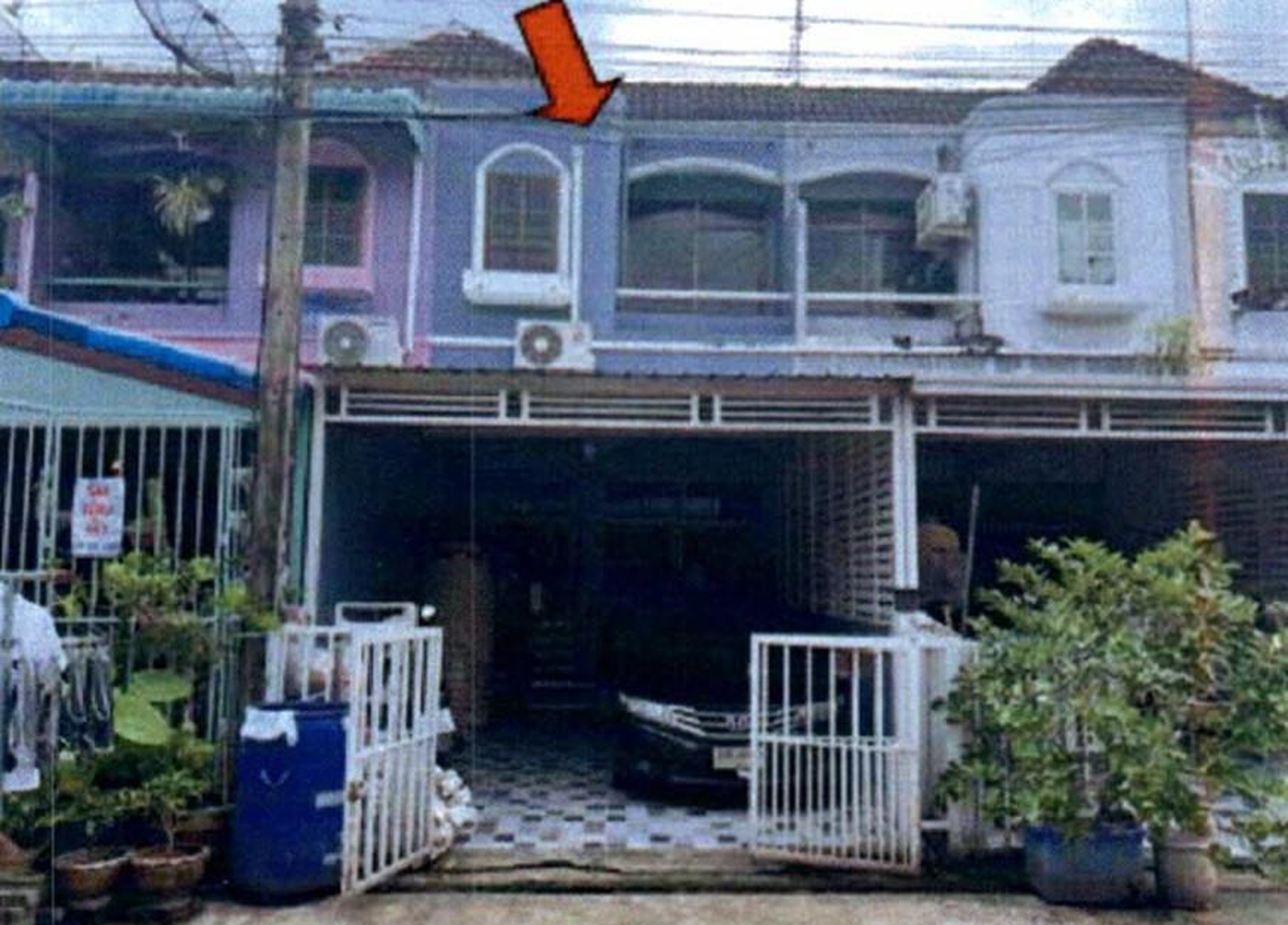 ทรัพย์สถาบันโดย GHB ทาวน์เฮาส์ หมู่บ้านประดู่แดง (Baan Pradu Daeng)