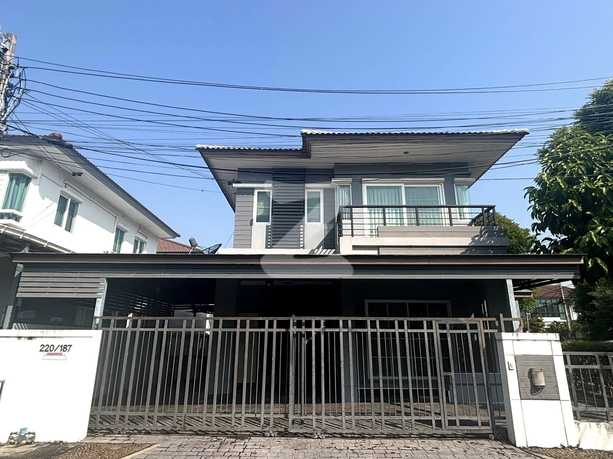 🏡 ขายบ้านเดี่ยว 2 ชั้น หมู่บ้านสราญสิริ รามอินทรา2 (หลังมุม) ถนนปัญญาอินทรา ใกล้แฟชั่นไอส์แลนด์✨  ✅ ขายเพียง 4.39 ลบ. ถูกสุดในโครงการ  : เจ้าของขายเอง (งดรับนายหน้า)