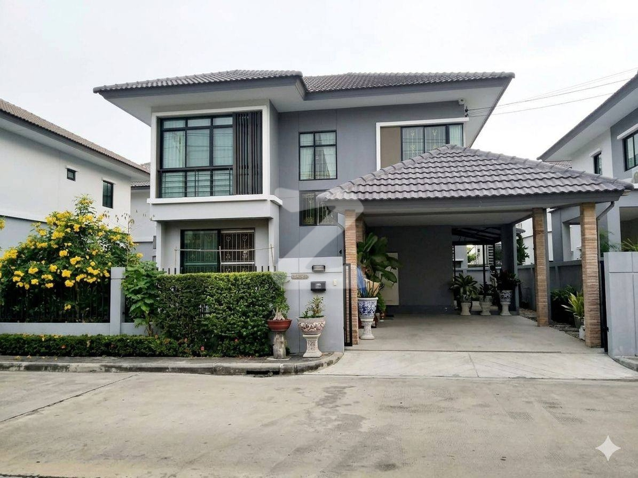 🏡 ขายบ้านเดี่ยวทำเลทอง ลาดกระบัง-อ่อนนุช ราคาดีที่สุด! เจ้าของขายเอง บ้านที่ใช่.. ในราคาที่คุ้มค่า! ใครมองหาบ้านเดี่ยวพร้อมอยู่ หลังนี้ตอบโจทย์มากค่ะ : เจ้าของขายเอง (งดรับนายหน้า)