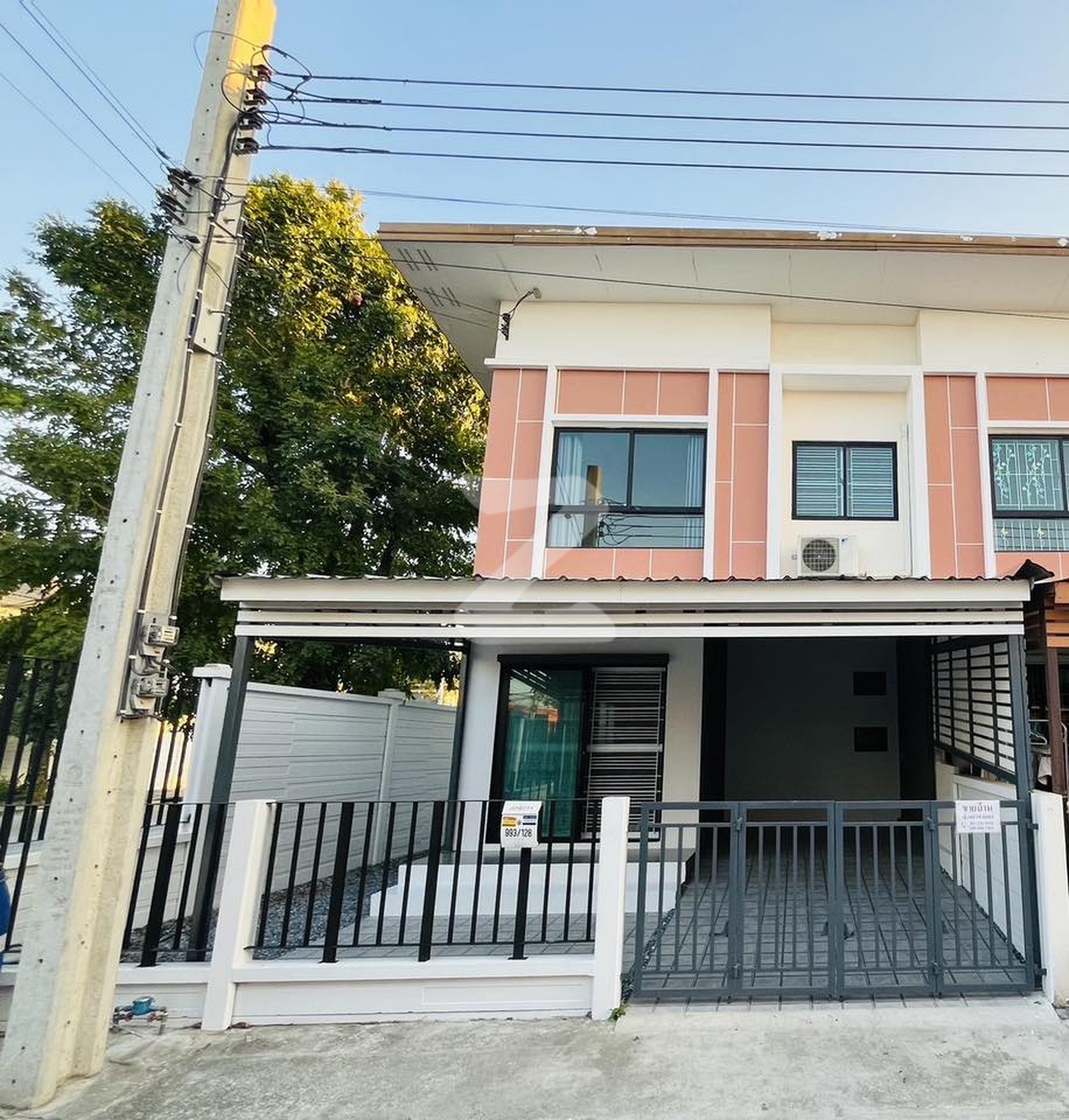 🏡 *ขายบ้าน เจทาวน์ แพรกษา*       เจ้าของขายเอง       หลังมุม ทิศเหนือ ร่ม ลมเย็น จอดรถได้ 2 คัน📍      ใกล้นิคมบางปู ใกล้ตลาด ใกล้โรงเรียน : เจ้าของขายเอง (งดรับนายหน้า)