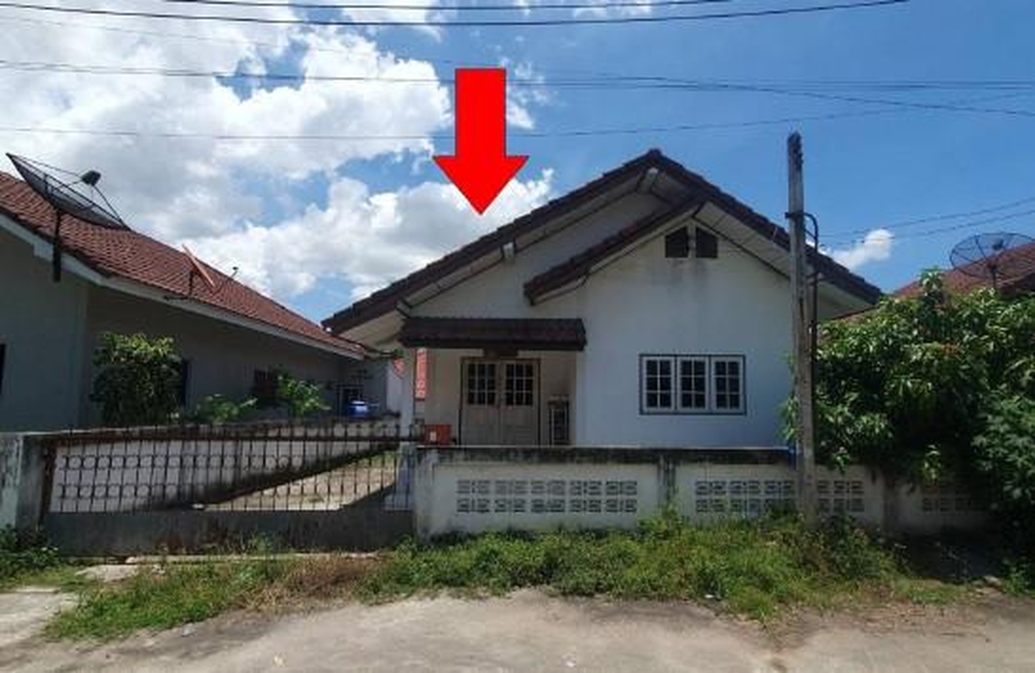 ทรัพย์สถาบันโดย GHB บ้านเดี่ยว รุ่งเรืองทองการ์เด้นท์(หนองมะนาว)