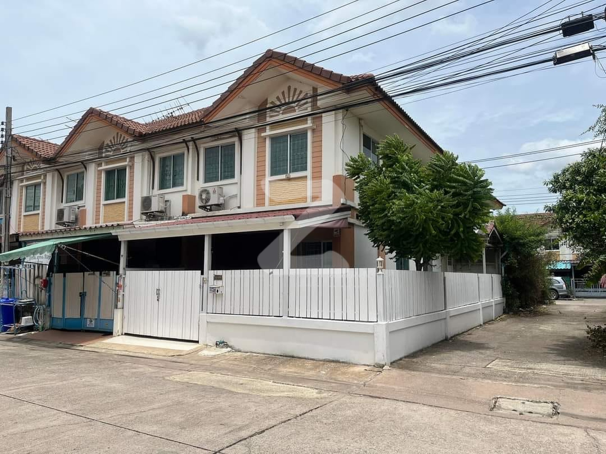 *เจ้าของบ้านขายเอง* ทาวน์เฮ้าส์แปลงมุม ทิศเหนือ ราคาพิเศษ หน้าบ้านไม่ชนใคร หมู่บ้านพฤกษาวิลล์9  : เจ้าของขายเอง (งดรับนายหน้า)