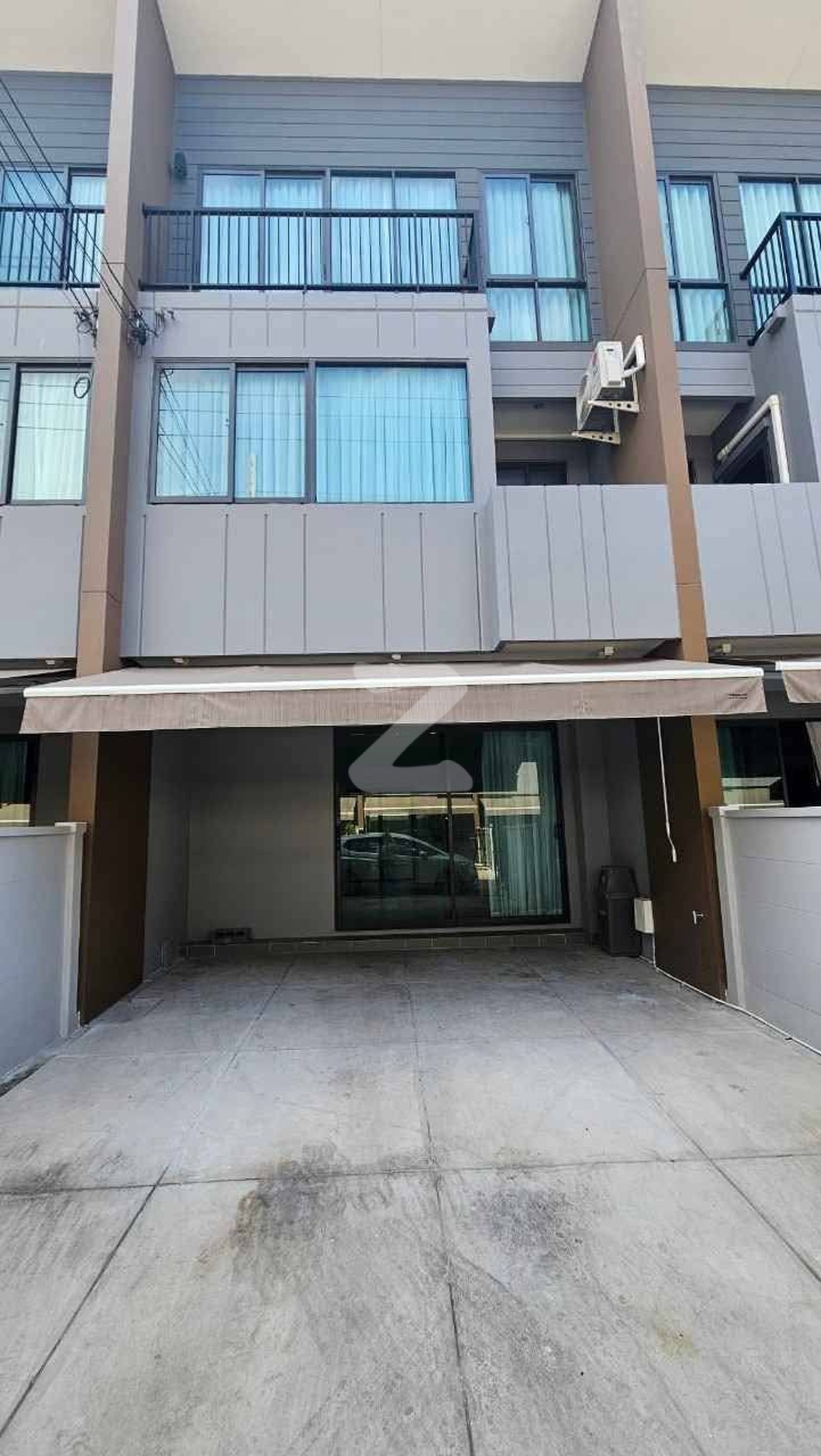 ขออนุญาติ แอดมินครับ Owner post  ขายบ้านทาวน์โฮม โครงการ บ้านกลางเมือง สุขุมวิท-อ่อนนุช อ่อนนุช 70/1 : เจ้าของขายเอง (งดรับนายหน้า)