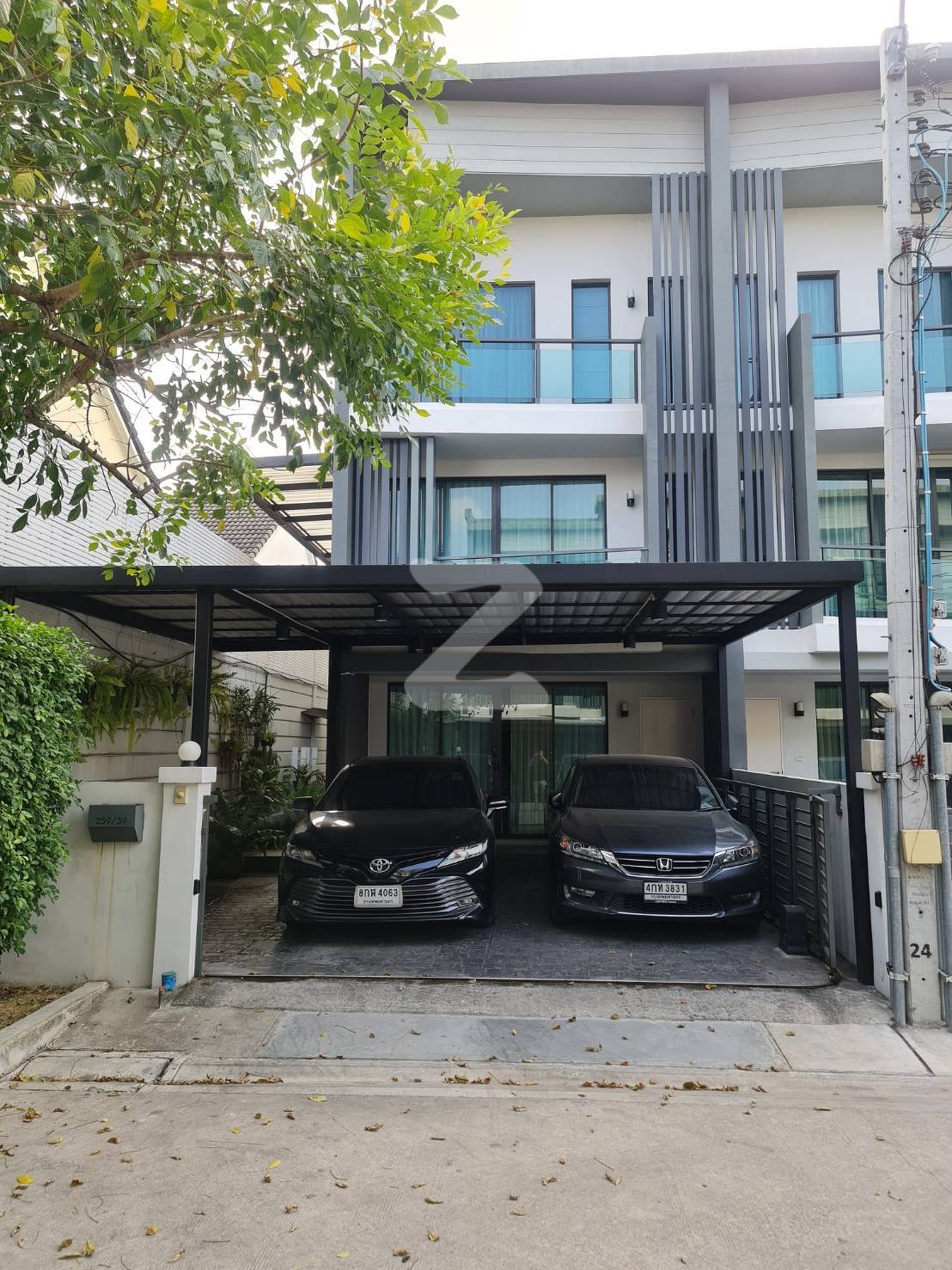 (เจ้าของขายเอง) 6,900,000 บาท หมู่บ้านเฌอคูน ถนนสวนผัก ตลิ่งชัน                        : เจ้าของขายเอง (งดรับนายหน้า)