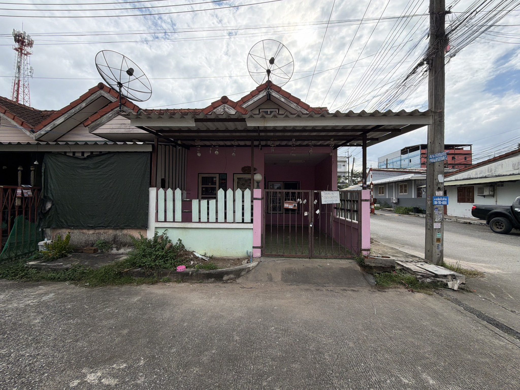 ทรัพย์สถาบันโดย JAM ทาวน์เฮาส์ ชัยรุ่งเรือง (Baan Heng Rung Rueang)