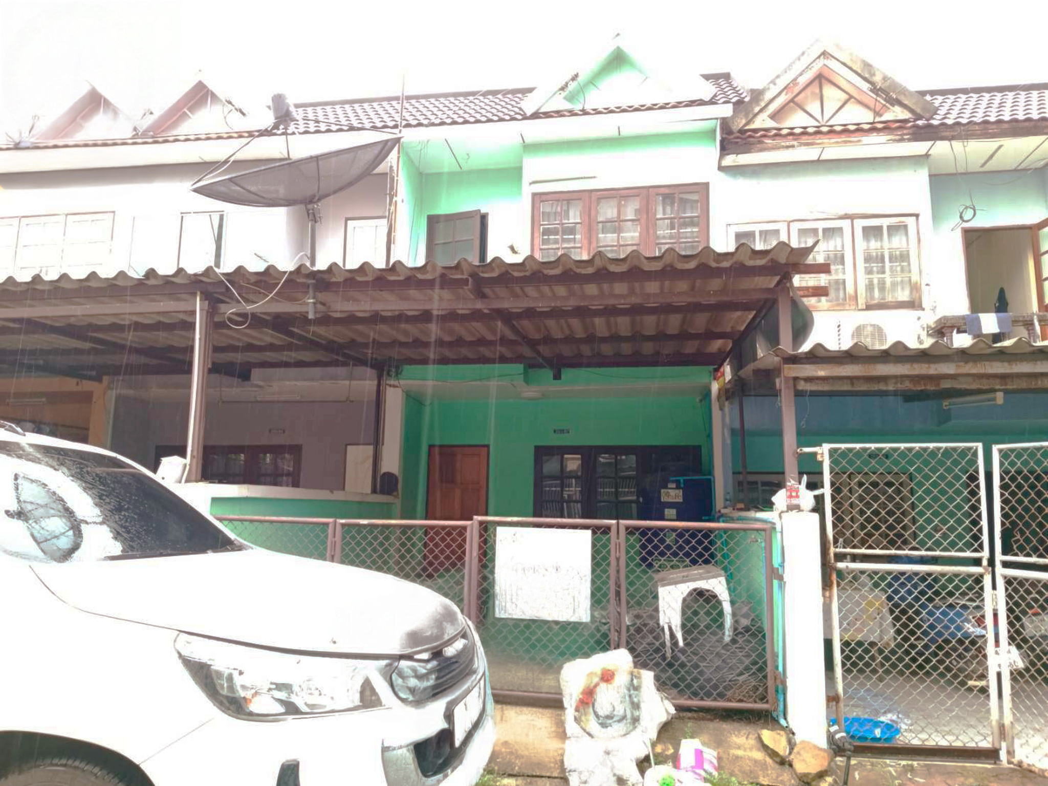 ทรัพย์สถาบันโดย JAM ทาวน์เฮาส์ บ้านร้อยหลัง (Baan Roylang)