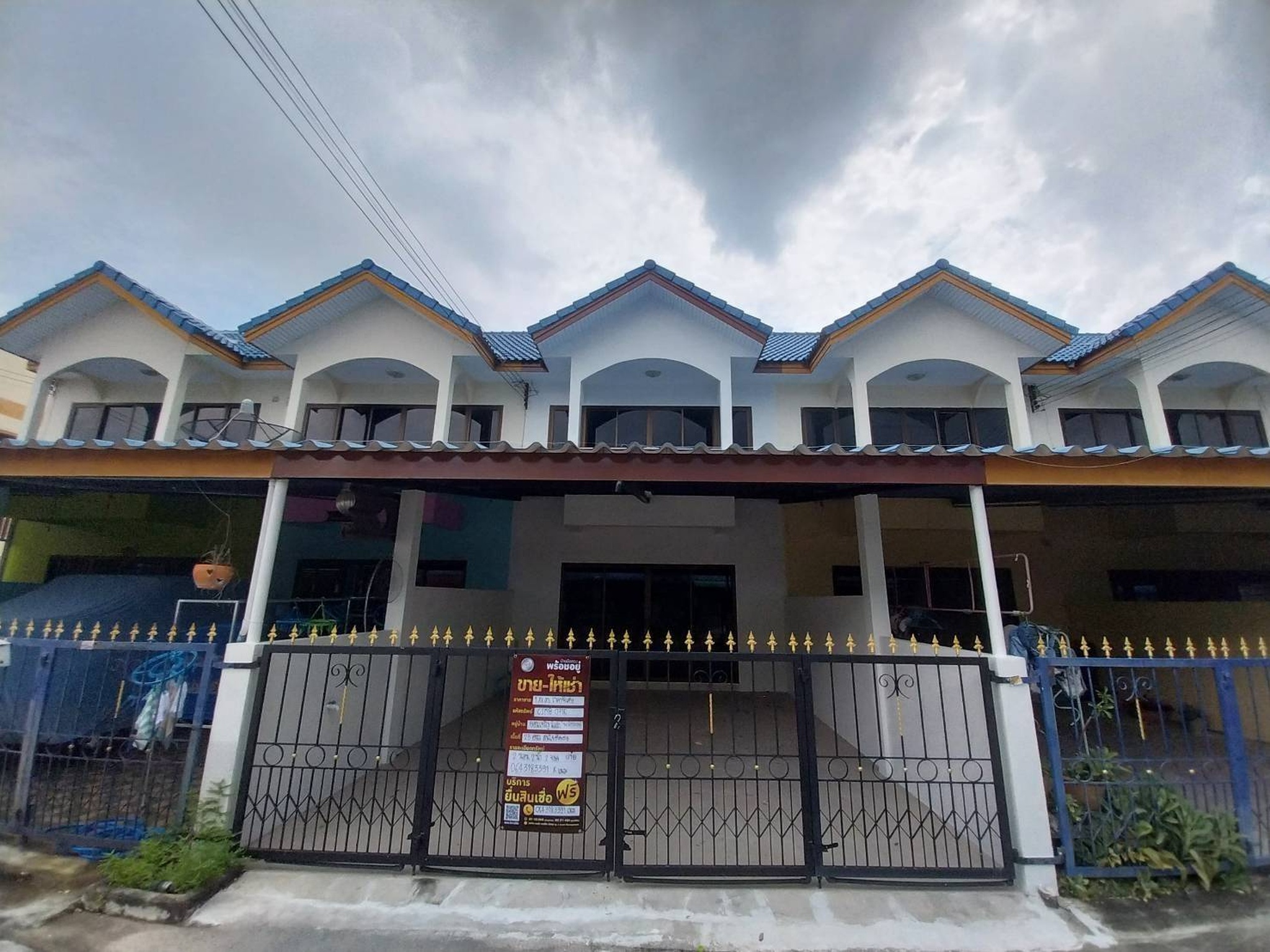 ทรัพย์สถาบันโดย JAM ทาวน์เฮาส์ ดอนเจริญ วิลล่า (Don Charoen Villa)