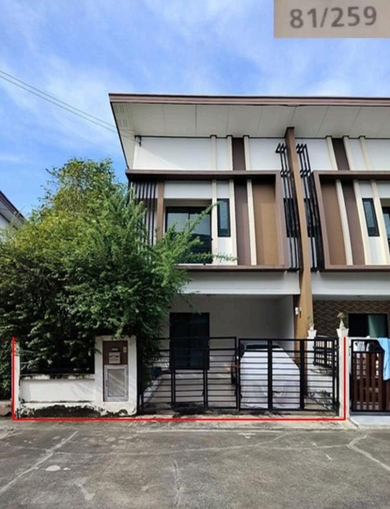 ทรัพย์สถาบันโดย GHB ทาวน์เฮาส์ บ้านฟ้าปิยรมย์นีวา (Baanfah Piyarom Niva Wongwaen-Lumlukka Klong 6)
