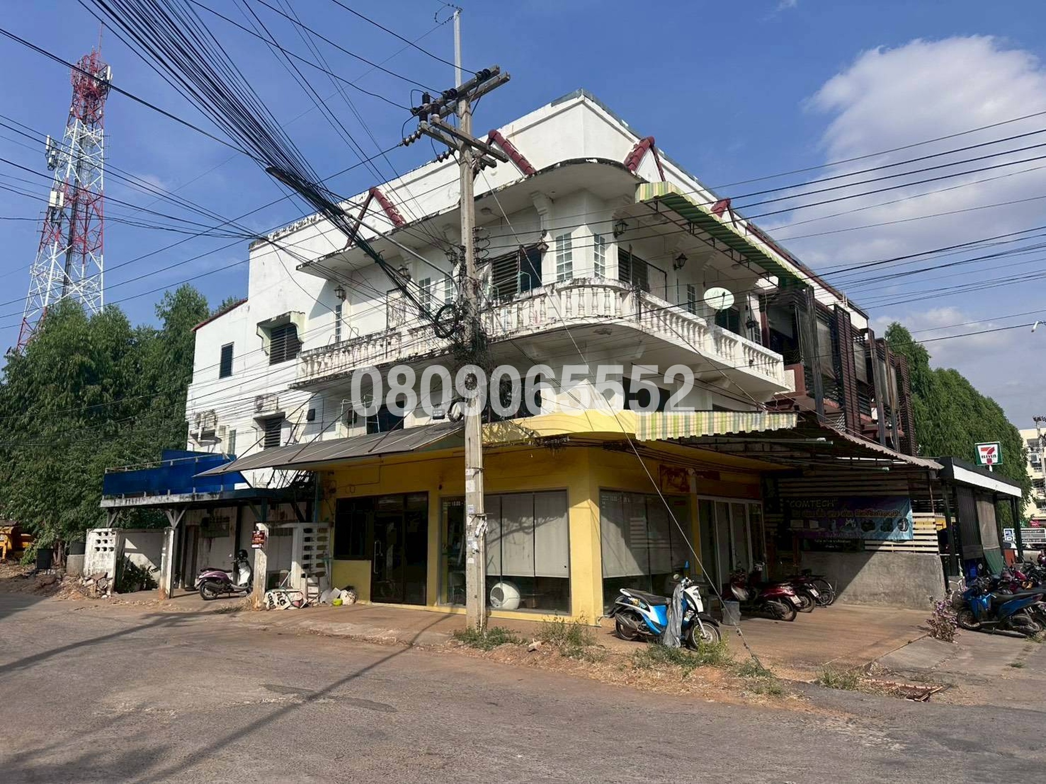 ทรัพย์สถาบันโดย JAM ตึกแถว-อาคารพาณิชย์ สุรสวัสดิ์แลนด์ (Baan Surasawat Land)