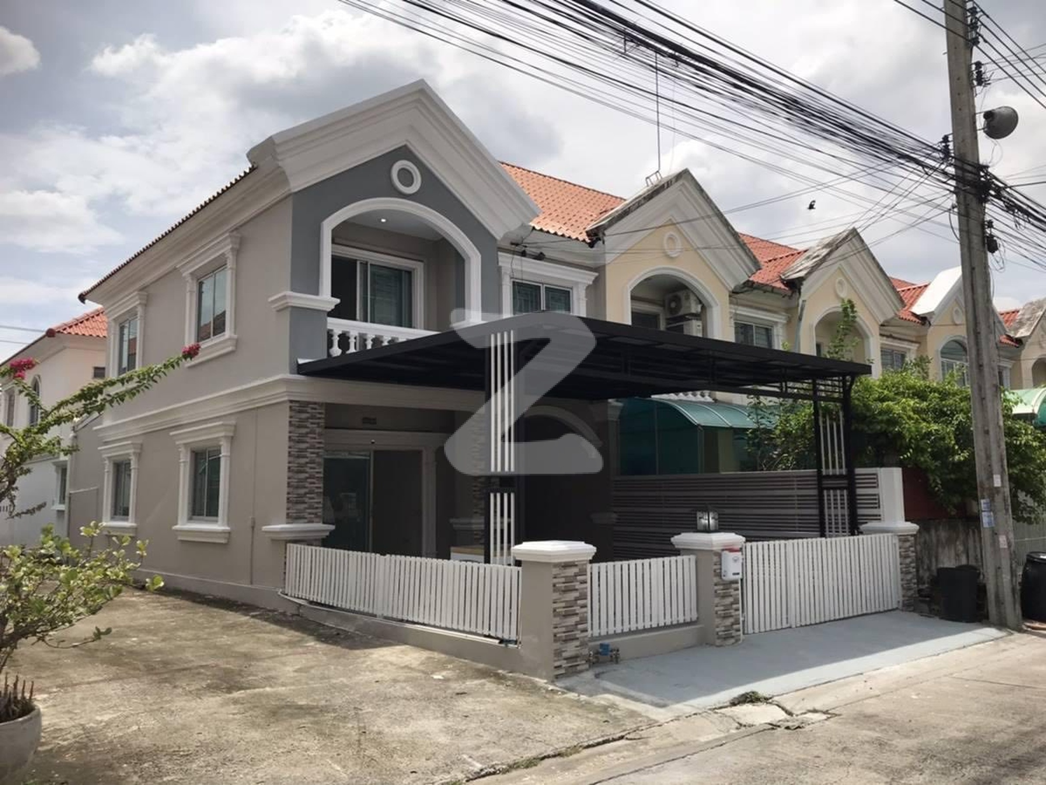 ขายทาวน์โฮมส์ 2ชั้น 26 ตรว. ห้องมุม หมู่บ้านนิรันดร์วิลล์ ถ. ศรีนครินทร์ ซอยศรีด่าน22 ติดแนวรถไฟฟ้า เข้าออกด้วยคีย์การ์ด ที่จุด รปภ. : เจ้าของขายเอง (งดรับนายหน้า)