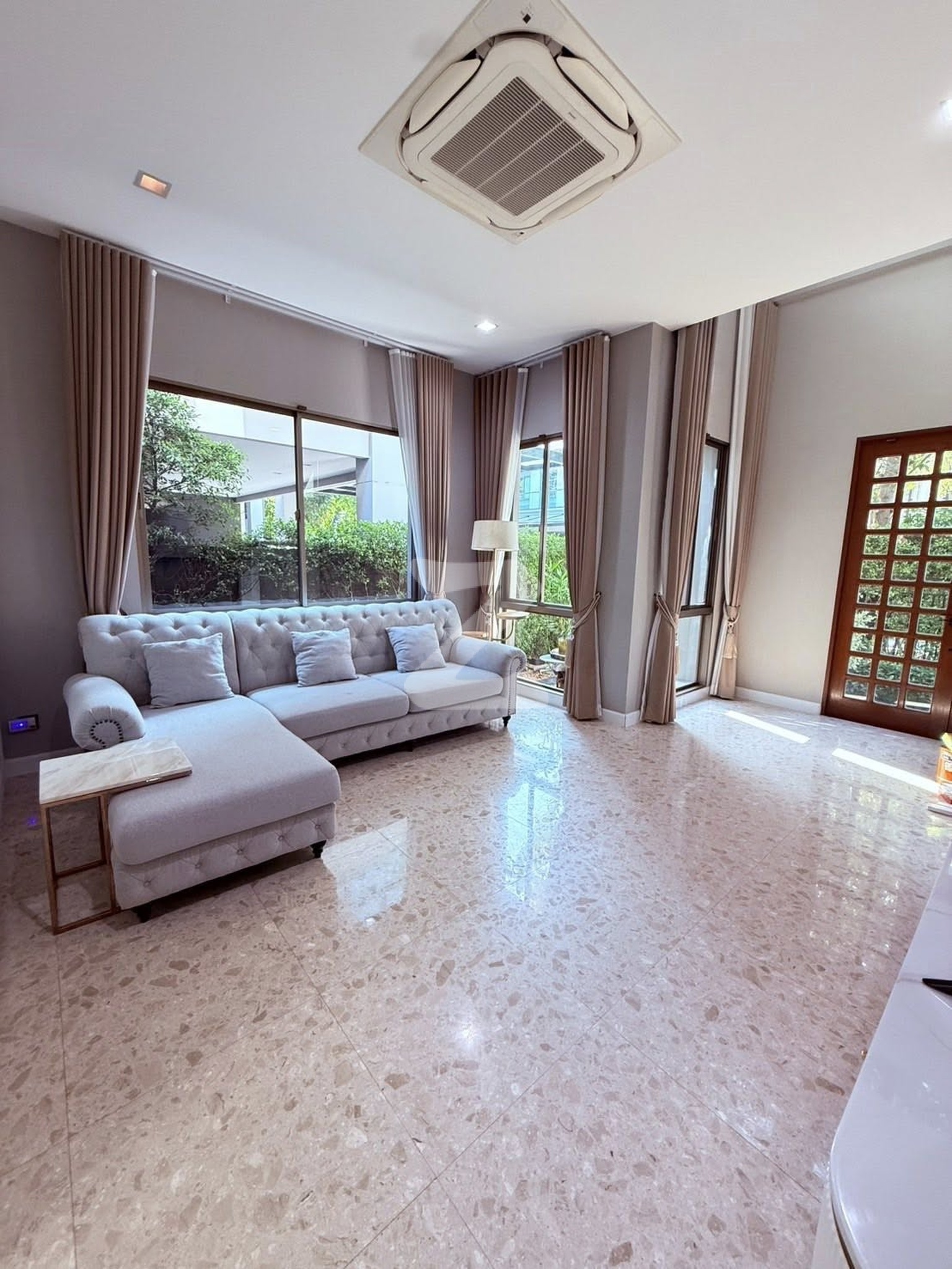 (Owner post) Grand Bangkok Boulevard Srinakarin (for Rent/Sale) 🏡 ขาย / ให้เช่า คฤหาสน์หรู Grand Bangkok Boulevard Srinakarin (แกรนด์ บางกอก บูเลอวาร : เจ้าของให้เช่าเอง (งดรับนายหน้า)