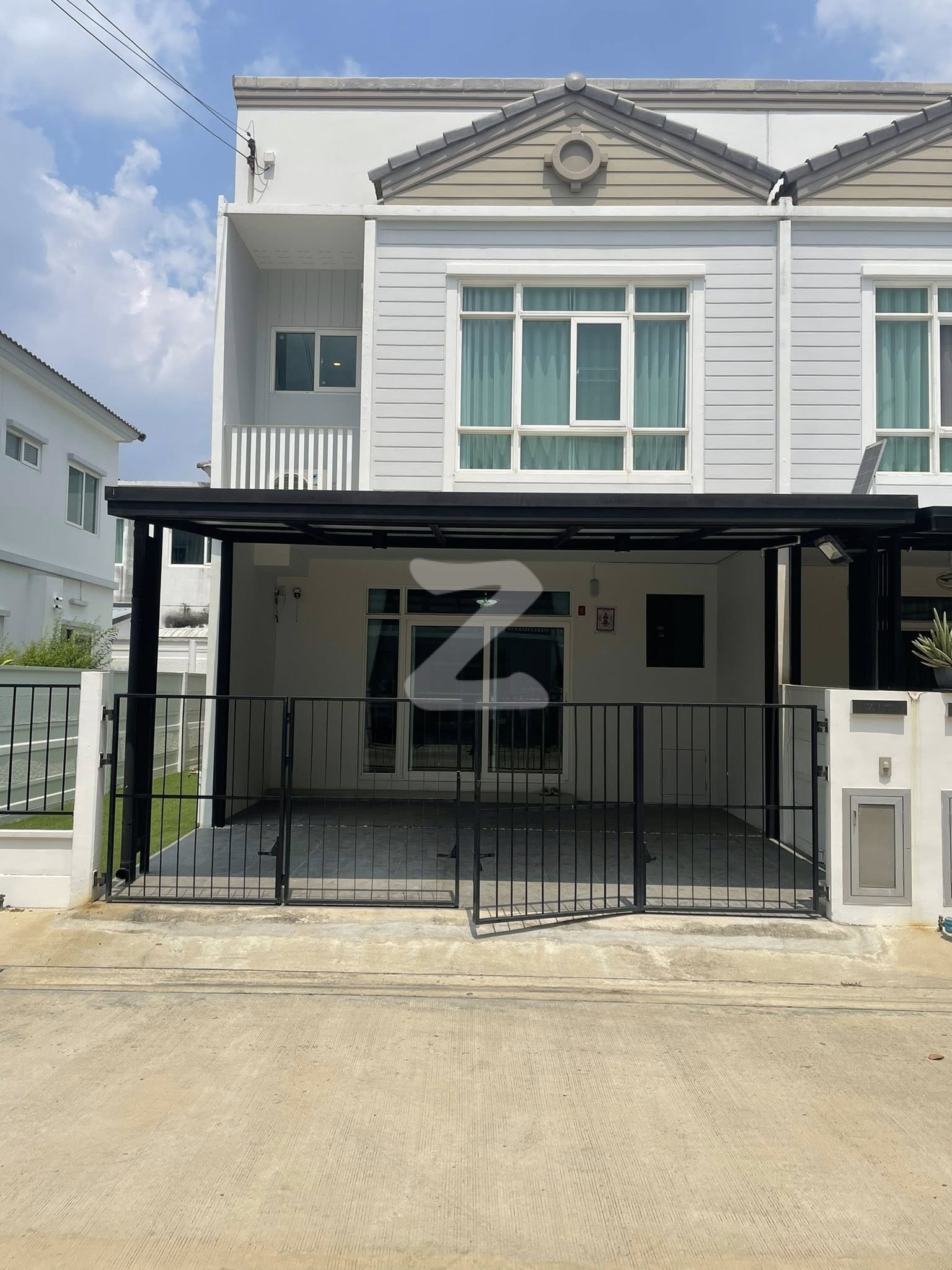 ขายด่วน‼️ 🏠 คุ้มมากๆ💯 ***ขายราคาขาดทุน เหลือเพียง    🔥ราคา 2.99ล้านบาท***                  : เจ้าของขายเอง (งดรับนายหน้า)