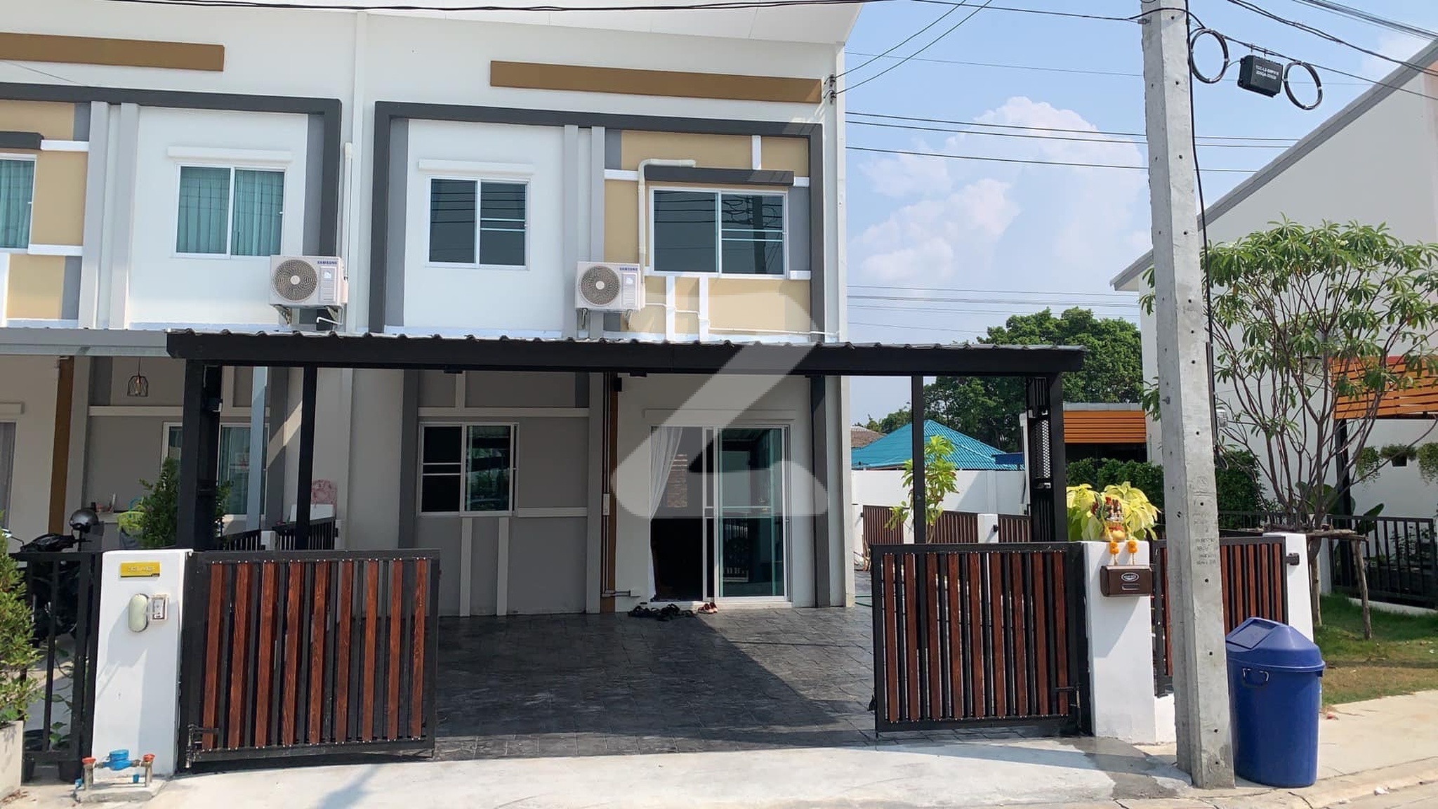 ไลโอ บลิสซ์ ศรีนครินทร์-เทพารักษ์ 28.9 ตรว. หลังมุม  : เจ้าของขายเอง (งดรับนายหน้า)