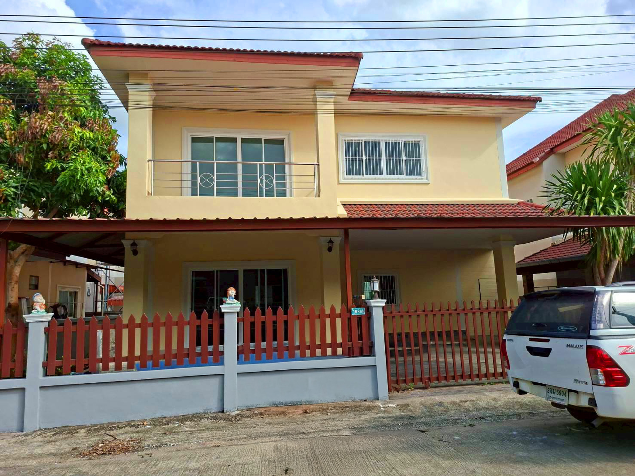 ทรัพย์สถาบันโดย JAM บ้านเดี่ยว บ้านเนินเขา 2 (Baan Noen Khao 2)