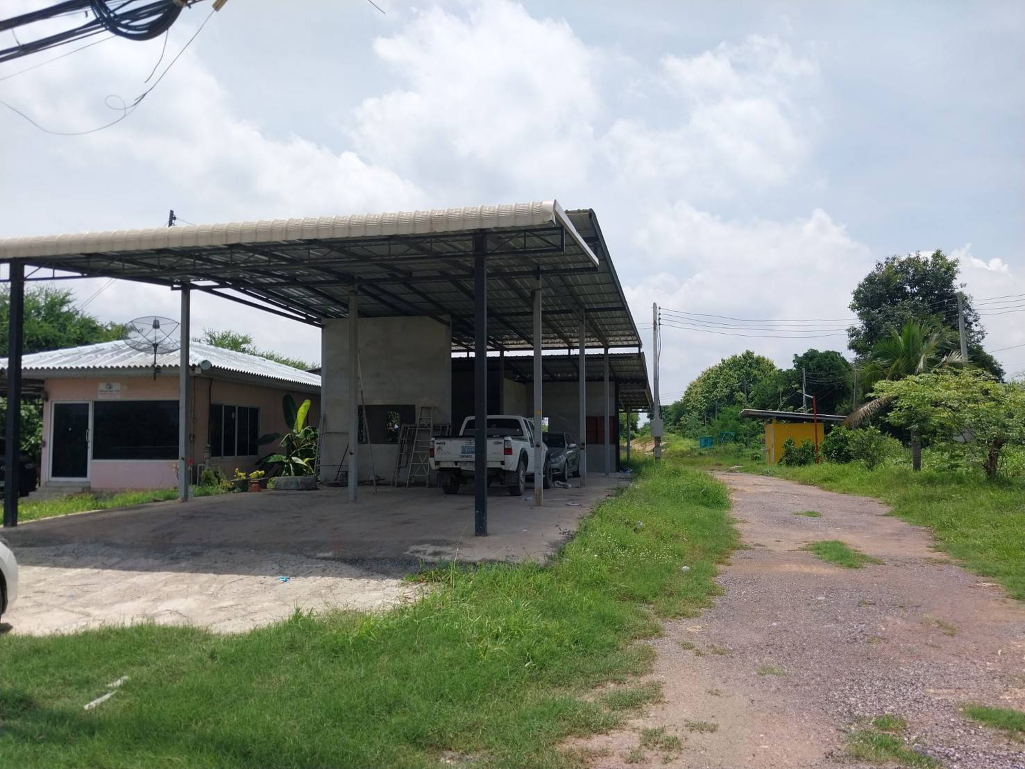 ทรัพย์สถาบันโดย JAM ตึกแถว-อาคารพาณิชย์ โรงงานสระบุรี (Baan Meesuk Saraburi)