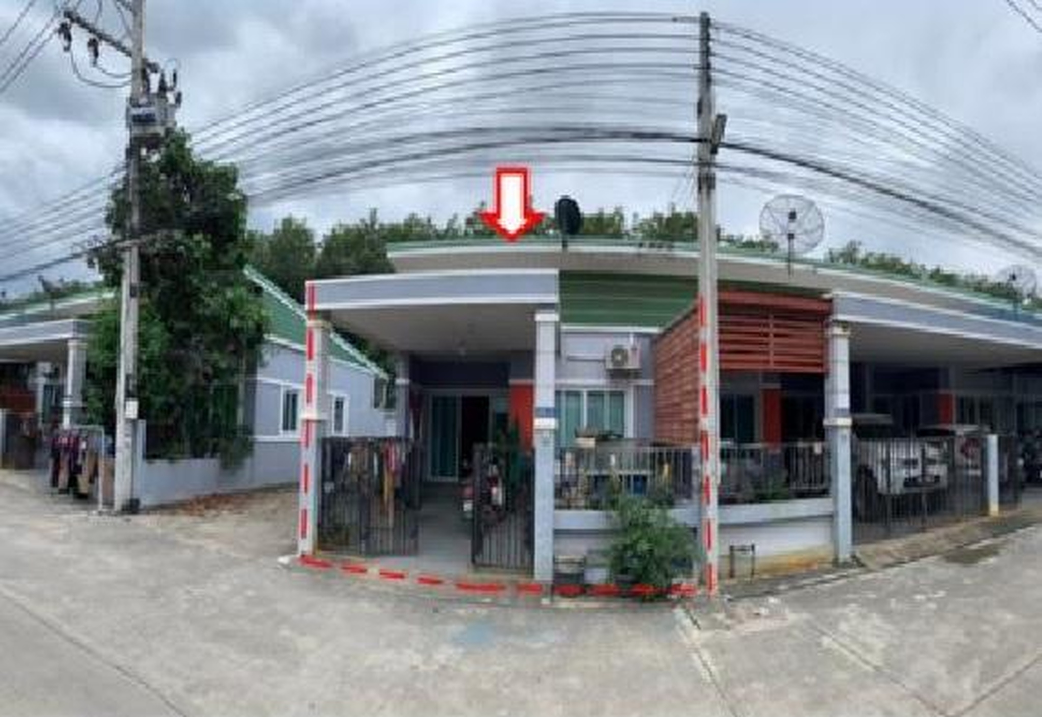 ทรัพย์สถาบันโดย GHB ทาวน์เฮาส์ ทรัพย์มณี 999 (เฟส 2) (Sapmanee 999 Phase 2 Maenam Khoo Soi 3)