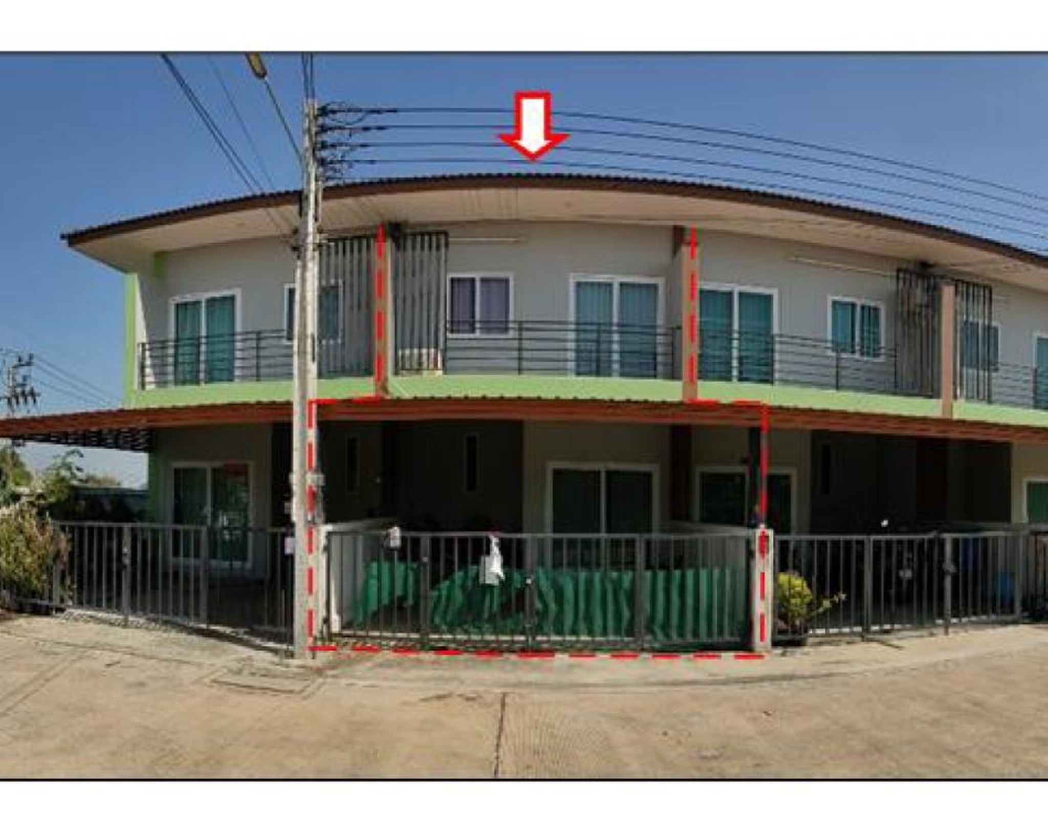 ทรัพย์สถาบันโดย GHB ทาวน์เฮาส์ จักรวาลแลนด์