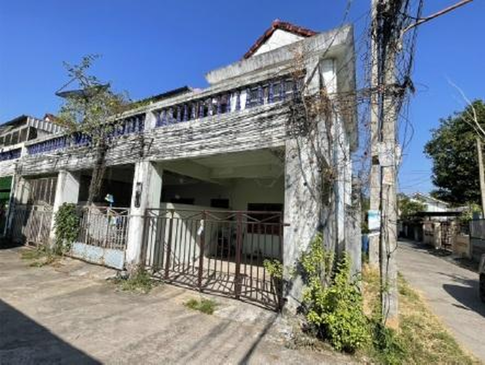 ทรัพย์สถาบันโดย GHB ทาวน์เฮาส์ ไม่มีชื่อ(ภายในชุมชนหนองขอนกว้าง)
