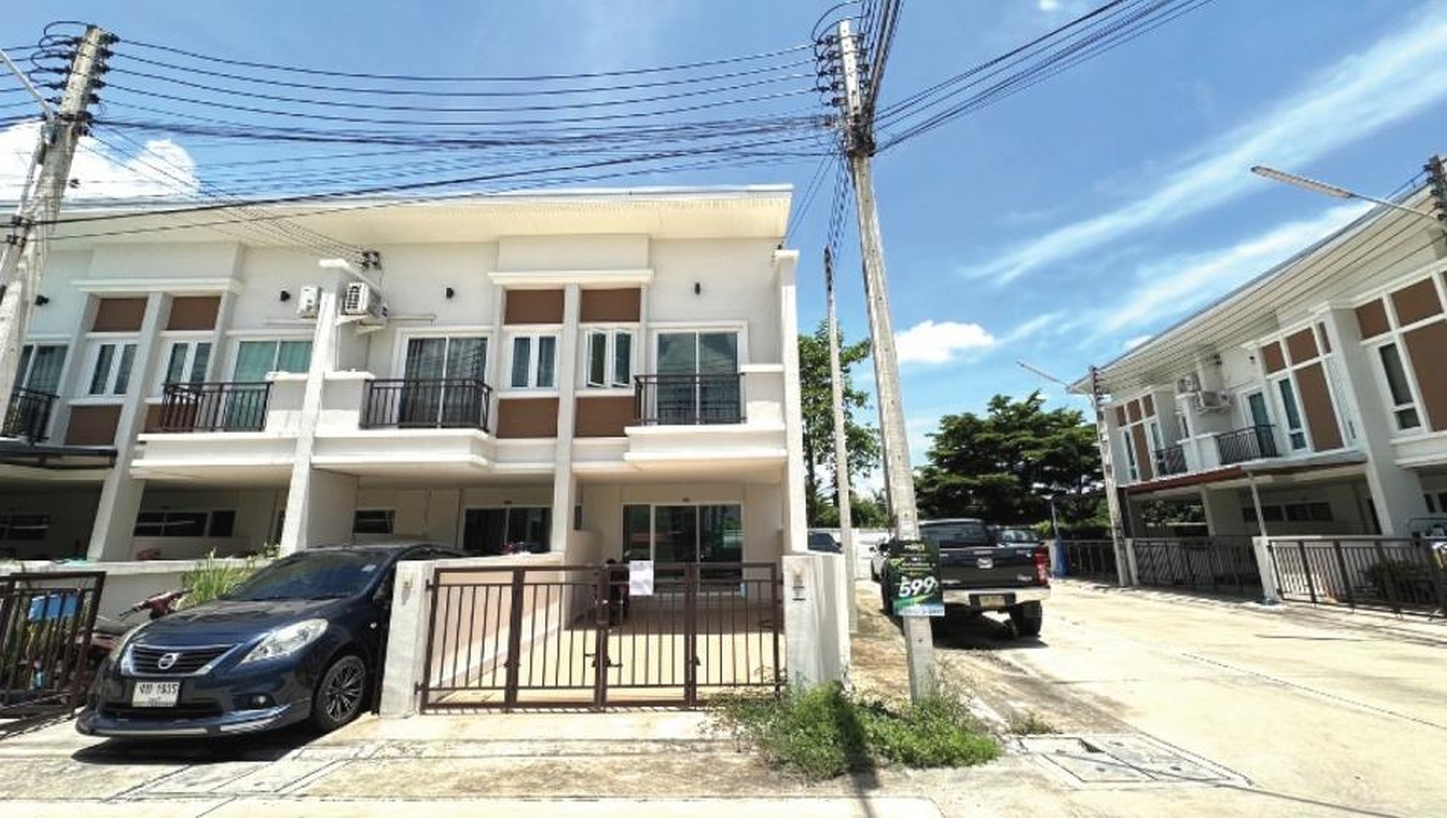 ทรัพย์สถาบันโดย GHB ทาวน์เฮาส์ กุลธนา 2 (Baan Kulthana 2 Phan Thong)