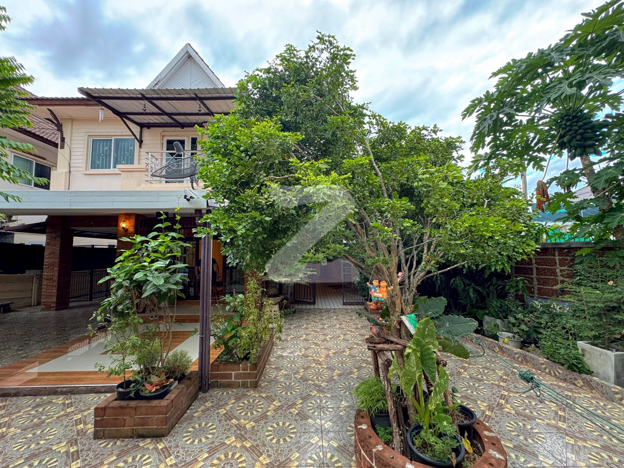 🏡 บ้านเดี่ยวให้เช่าหรือขาย – หมู่บ้าน Arena Garden บางนา กม.12 หากคุณกำลังมองหาบ้านที่อยู่ใกล้สุวรรณภูมิ  เดินทางสะดวก : เจ้าของให้เช่าเอง (งดรับนายหน้า)
