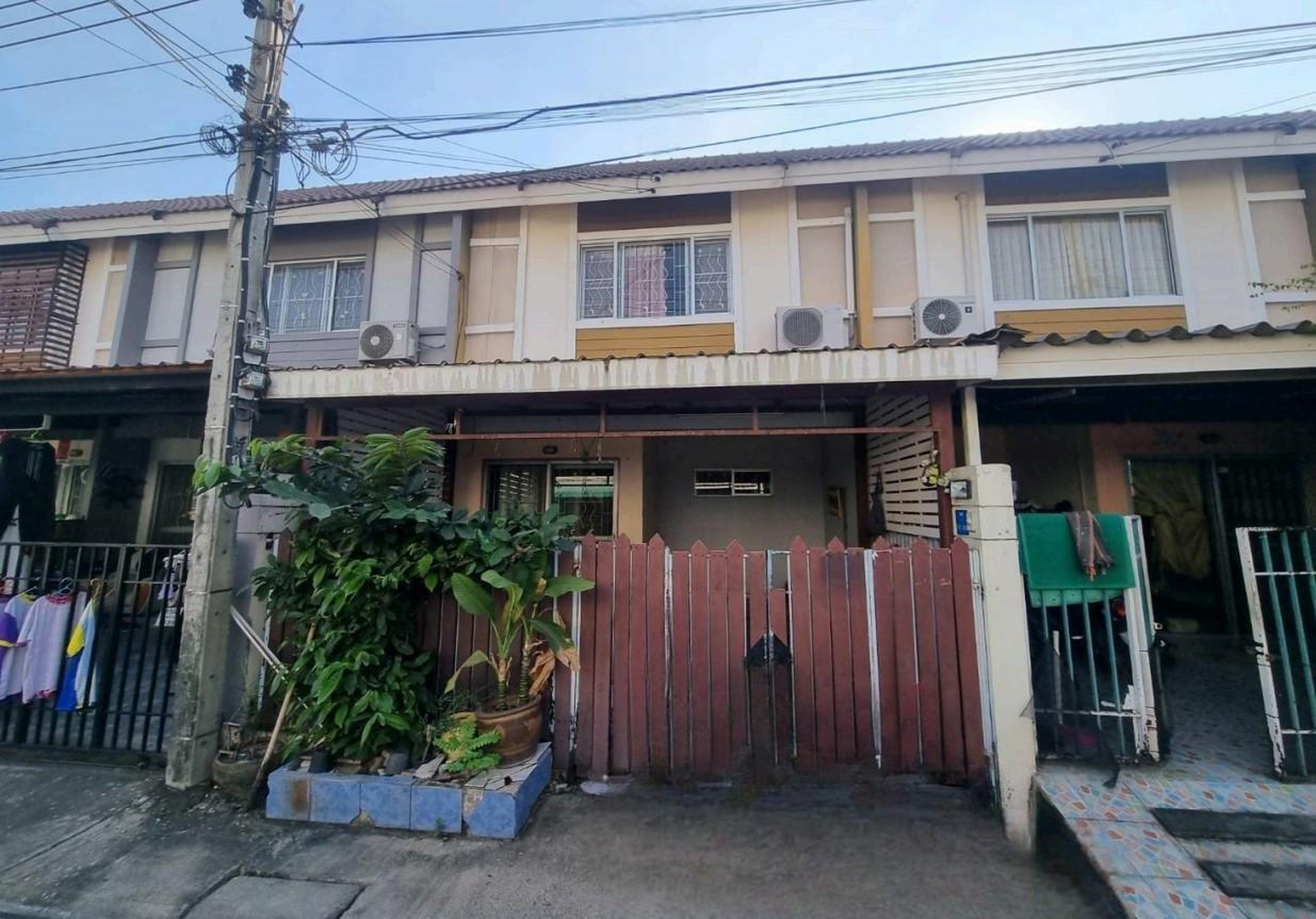 ทรัพย์สถาบันโดย GHB ทาวน์เฮาส์ พฤกษา 47/2 (Baan Pruksa 47/2 Namdaeng-Theparak)